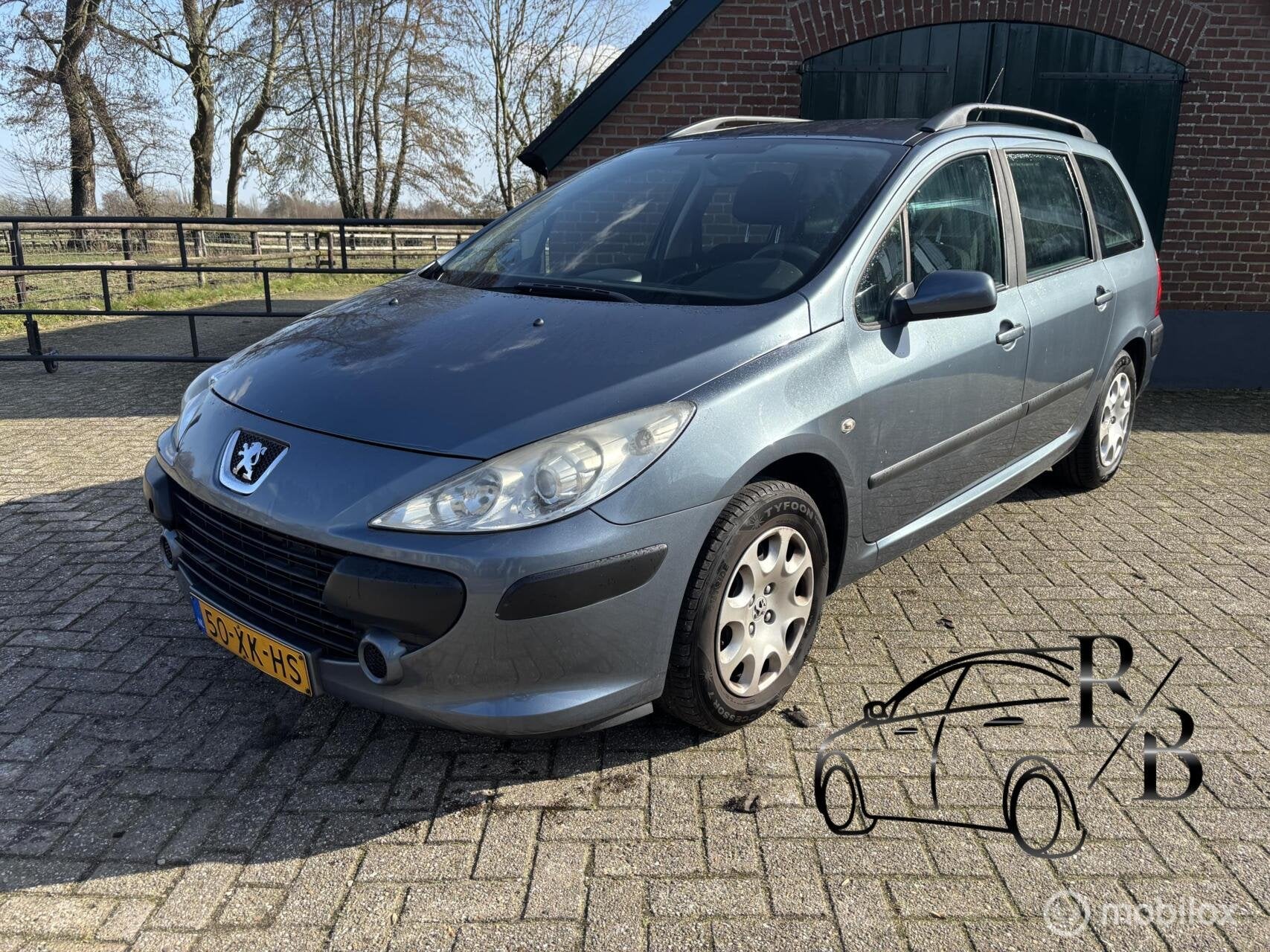Peugeot 307 Break 1.6-16V D.Sign AC TREKHAAK INRUILKOOPJE!, Stof, Gebruikt, Zwart, 4 cilinders