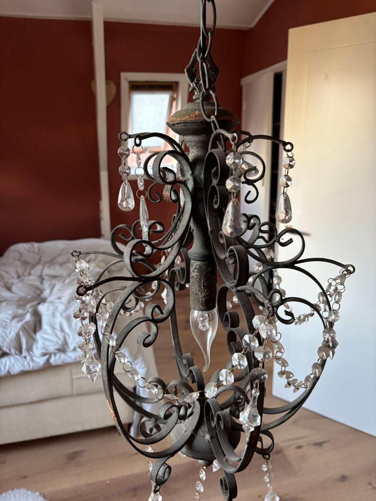 Antieke smeedijzeren kroonluchter met kristallen, Antiek en Kunst, Antiek | Lampen, Ophalen of Verzenden