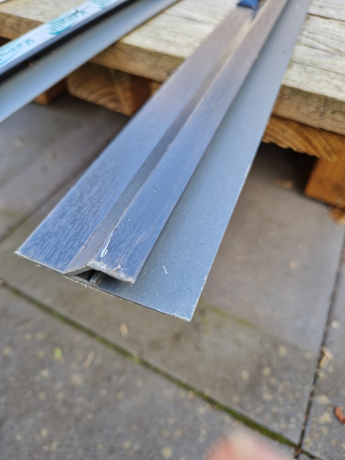 Keralit kraalprofiel- Antraciet  ral 7016, Ophalen, Kunststof, 120 cm of meer, Minder dan 200 cm