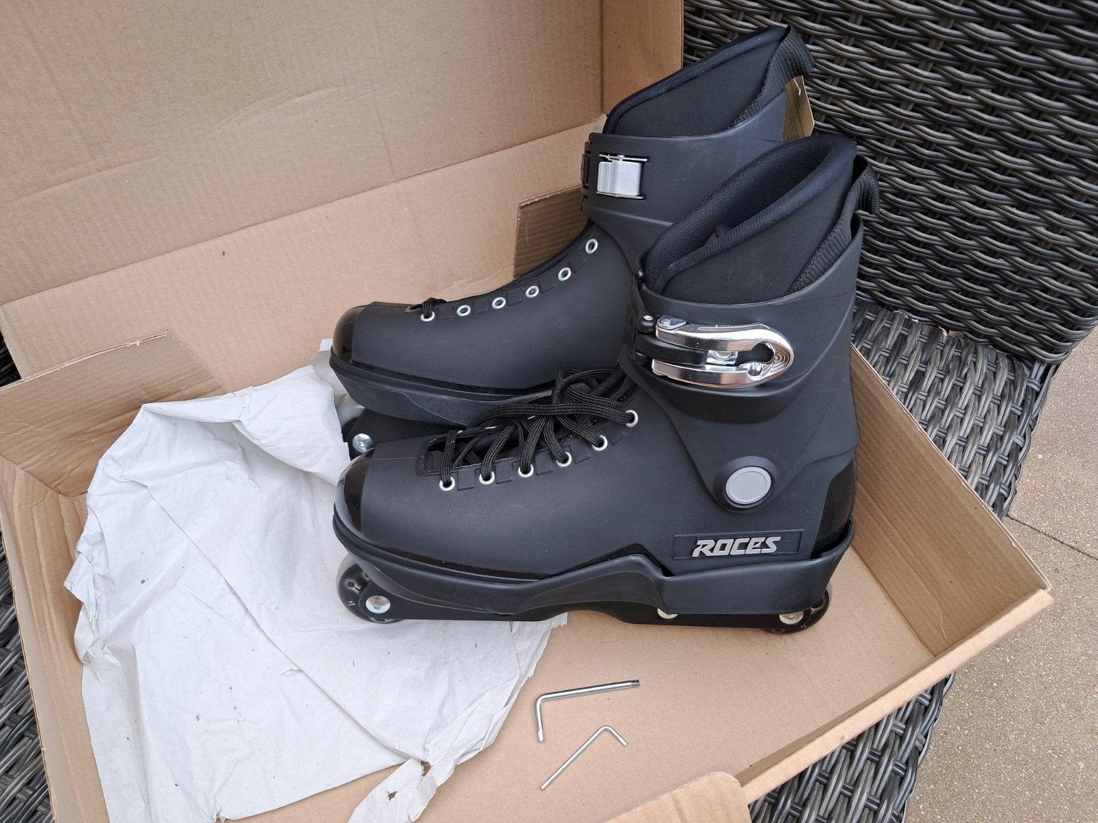 Roces M12 UFS stuntskates maat 43, Ophalen of Verzenden, Nieuw, Roces