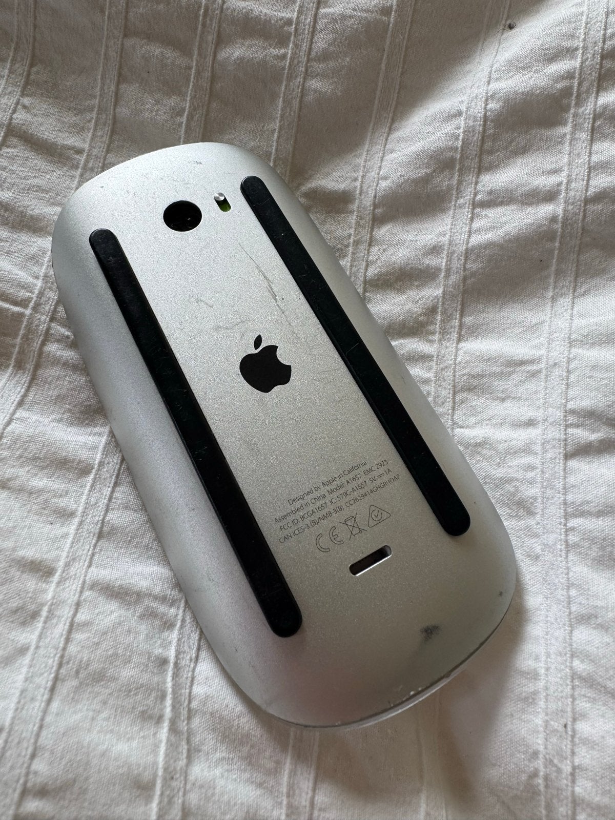 Apple Magic Mouse 2, Computers en Software, Ophalen of Verzenden, Gebruikt, Draadloos, Muis