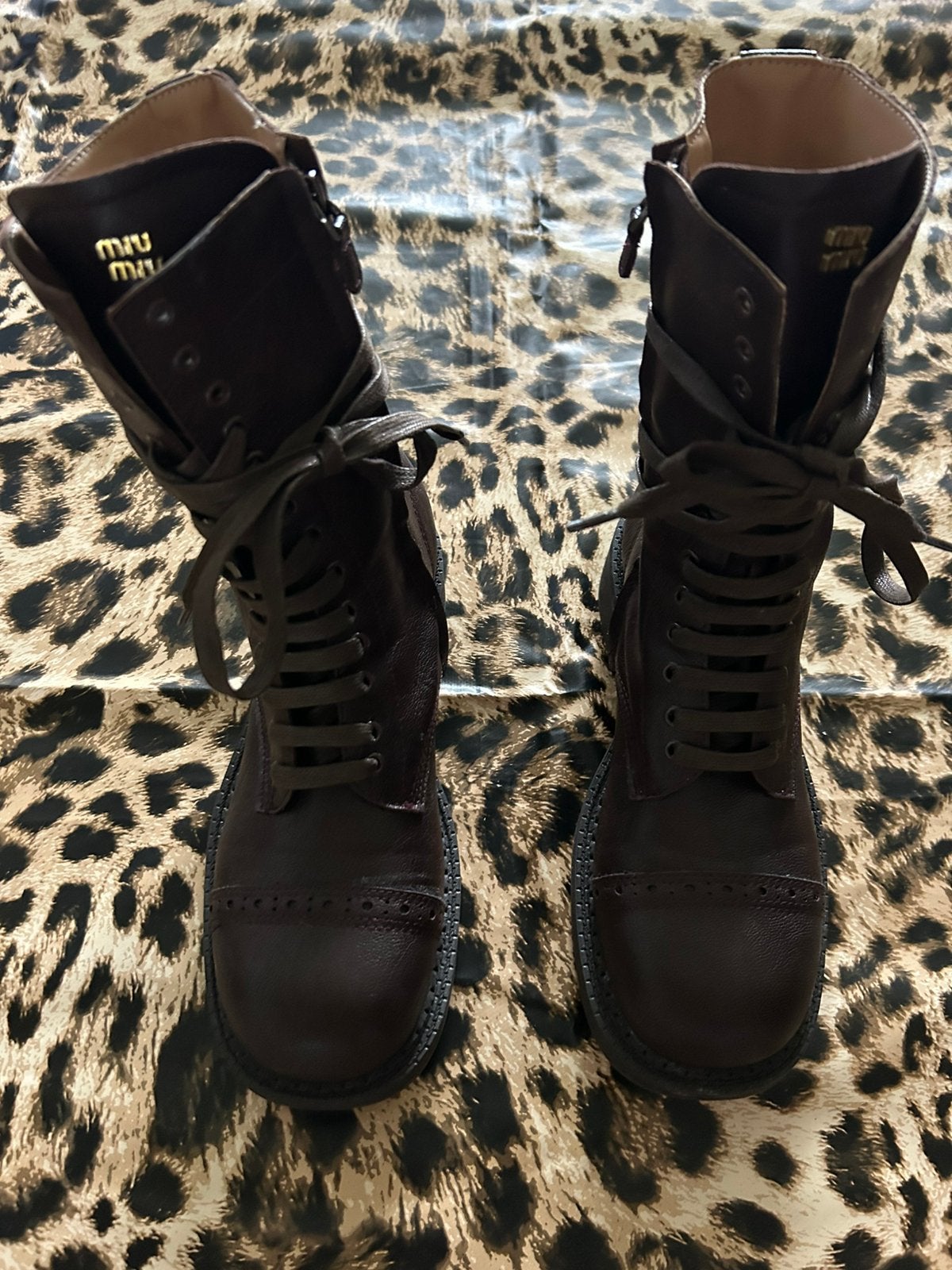 Miu Miu (imitatie) boots, Bruin, Lage of Enkellaarzen, Nieuw, Ophalen of Verzenden