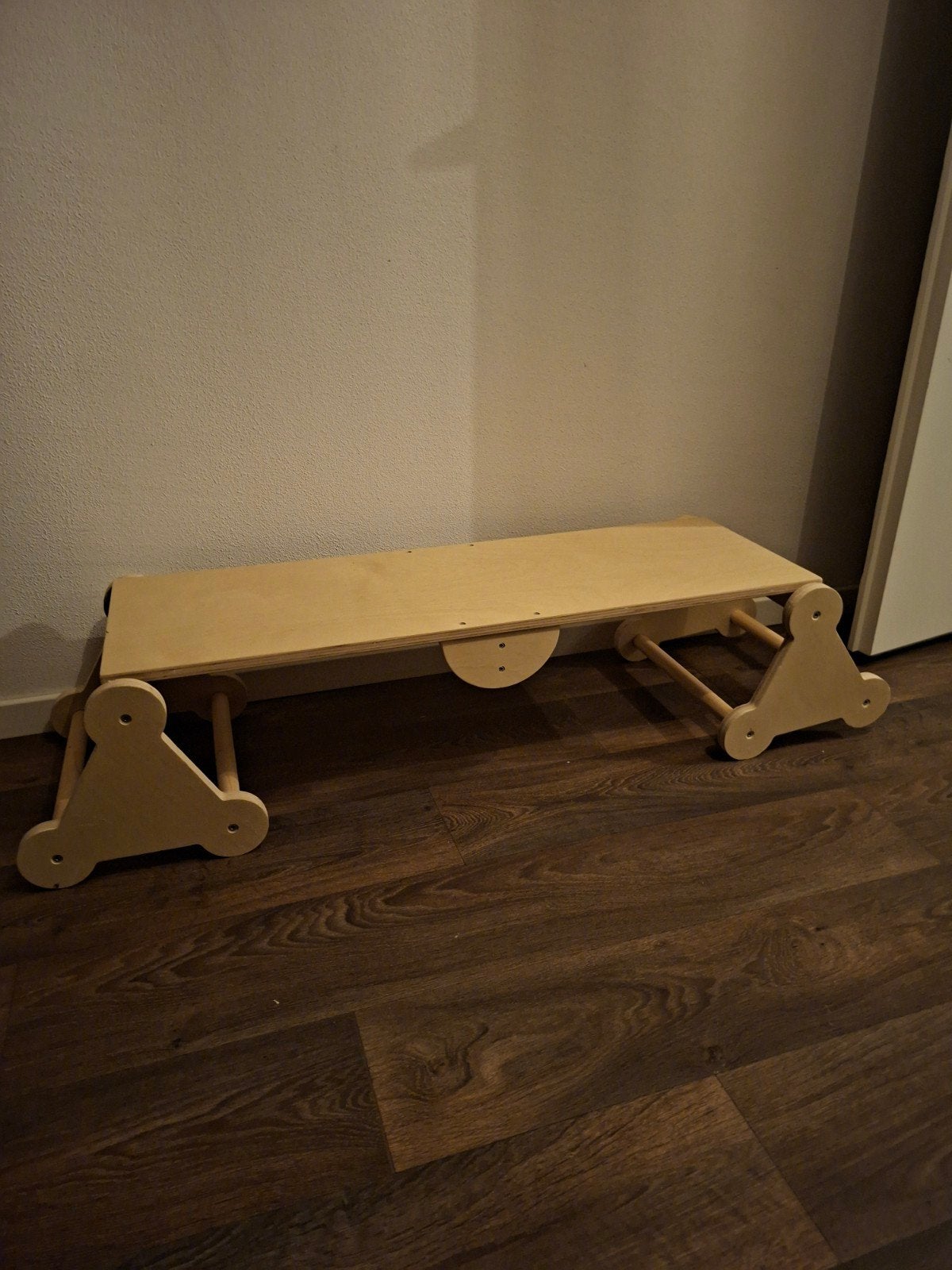 Mooi houten speelmeubel voor kinderen., Kinderen en Baby's, Ophalen, Zo goed als nieuw, Ontdekken