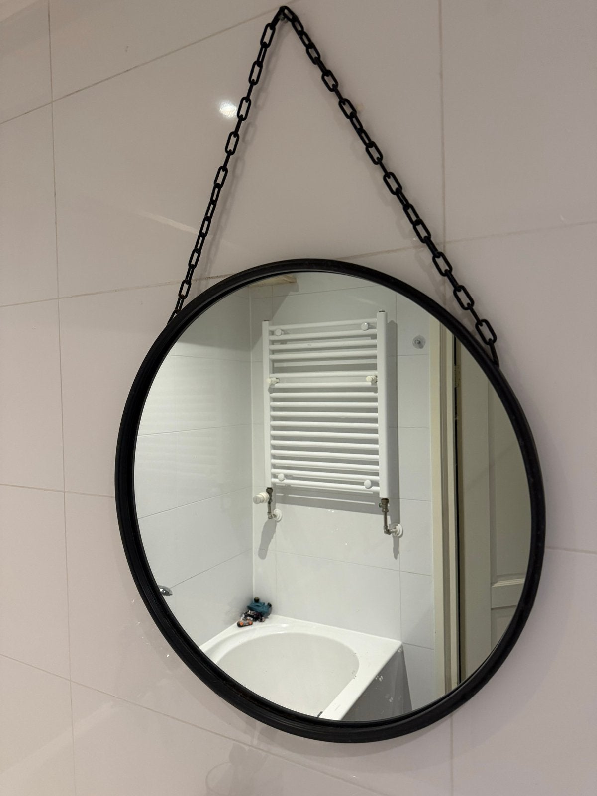 Ronde spiegel met ketting - 55cm diameter, Ophalen, Gebruikt, Rond, Minder dan 100 cm