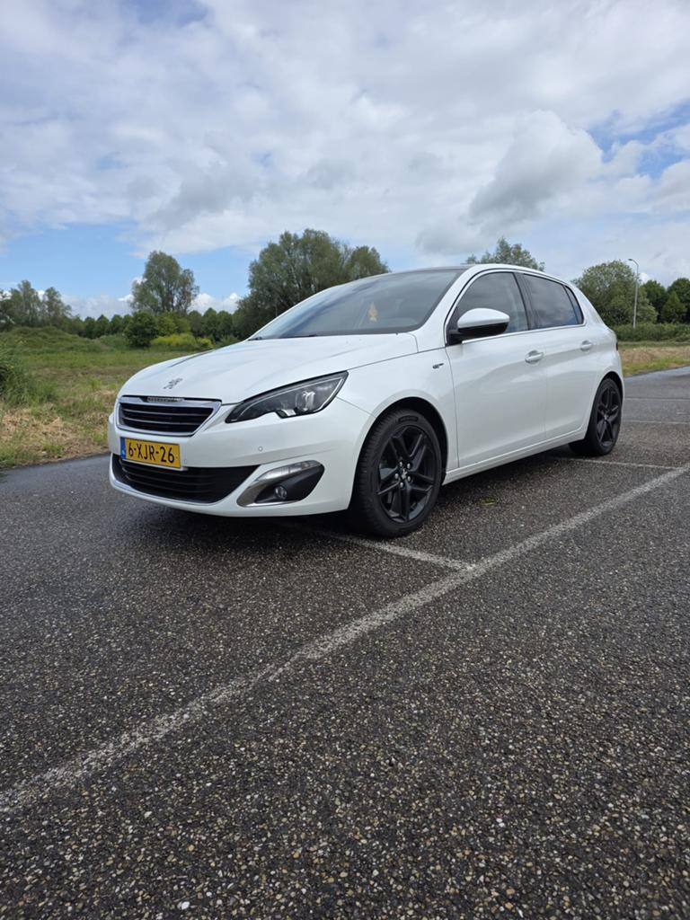 Peugeot 308 1.6 THP 115KW 5-DRS 2014 Wit, Handgeschakeld, 19 km/l, Particulier, 1598 cc