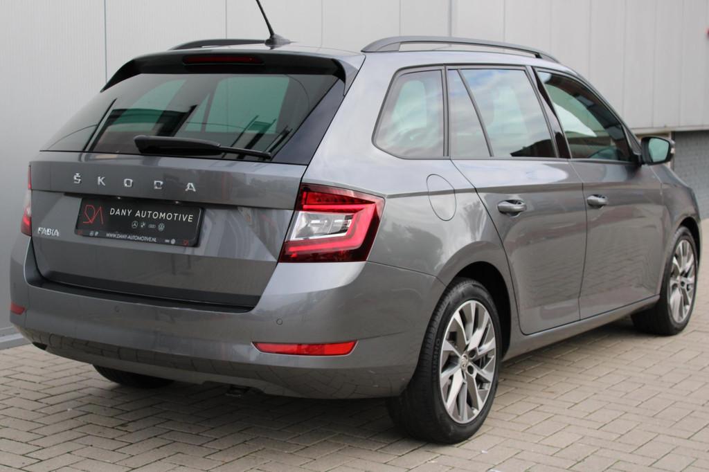 Skoda Fabia 1.0 TSI 1 Jaar GARANTIE I ACC I CARPLAY I LED I, Voorwielaandrijving, Stof, Gebruikt, 95 pk