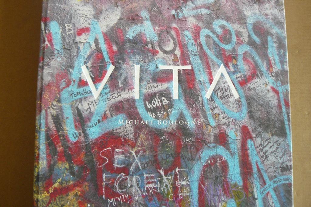MICHAEL BOULOGNE / VITA / A graphic journey, Ophalen of Verzenden, Zo goed als nieuw, Fotografen