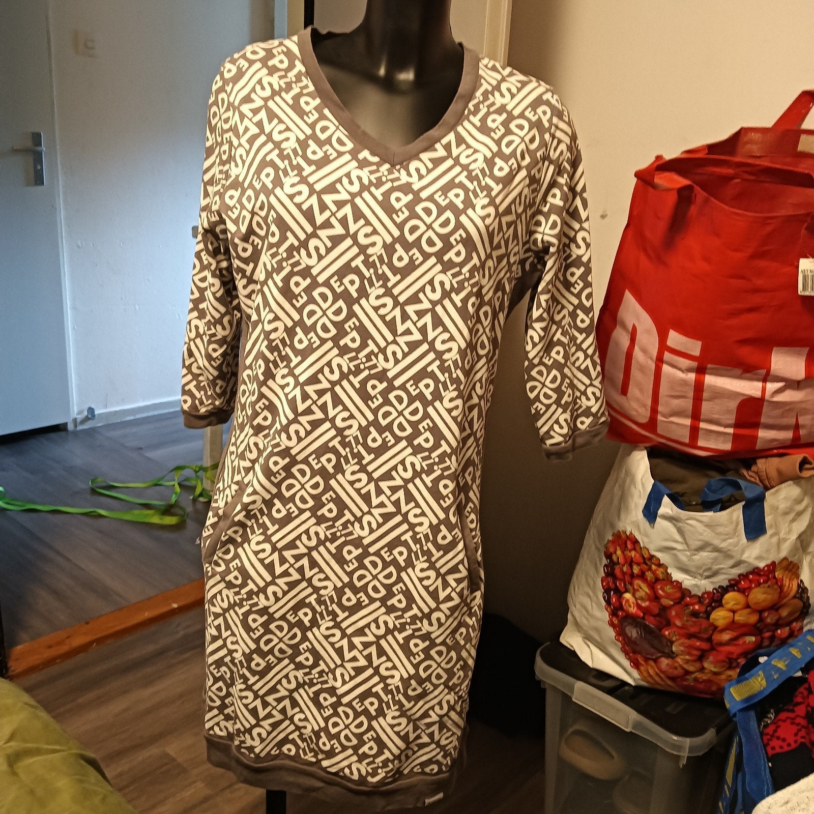 ZoSo jurk met all-over print, maat M, Kleding | Dames, Meerkleurig, Zo goed als nieuw, Boven de knie, Zoso