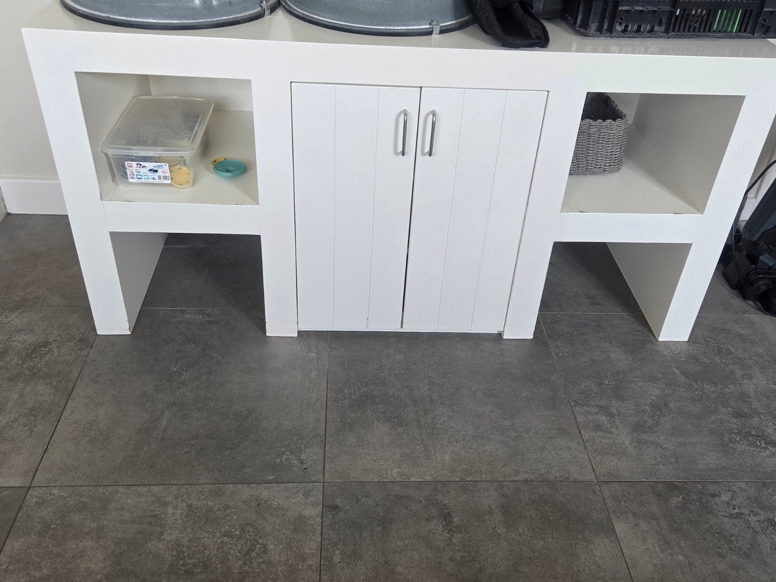 Witte opbergkast / dressoir met open vakken en deurtjes, 150 tot 200 cm, Ophalen of Verzenden, 50 tot 75 cm, Gebruikt