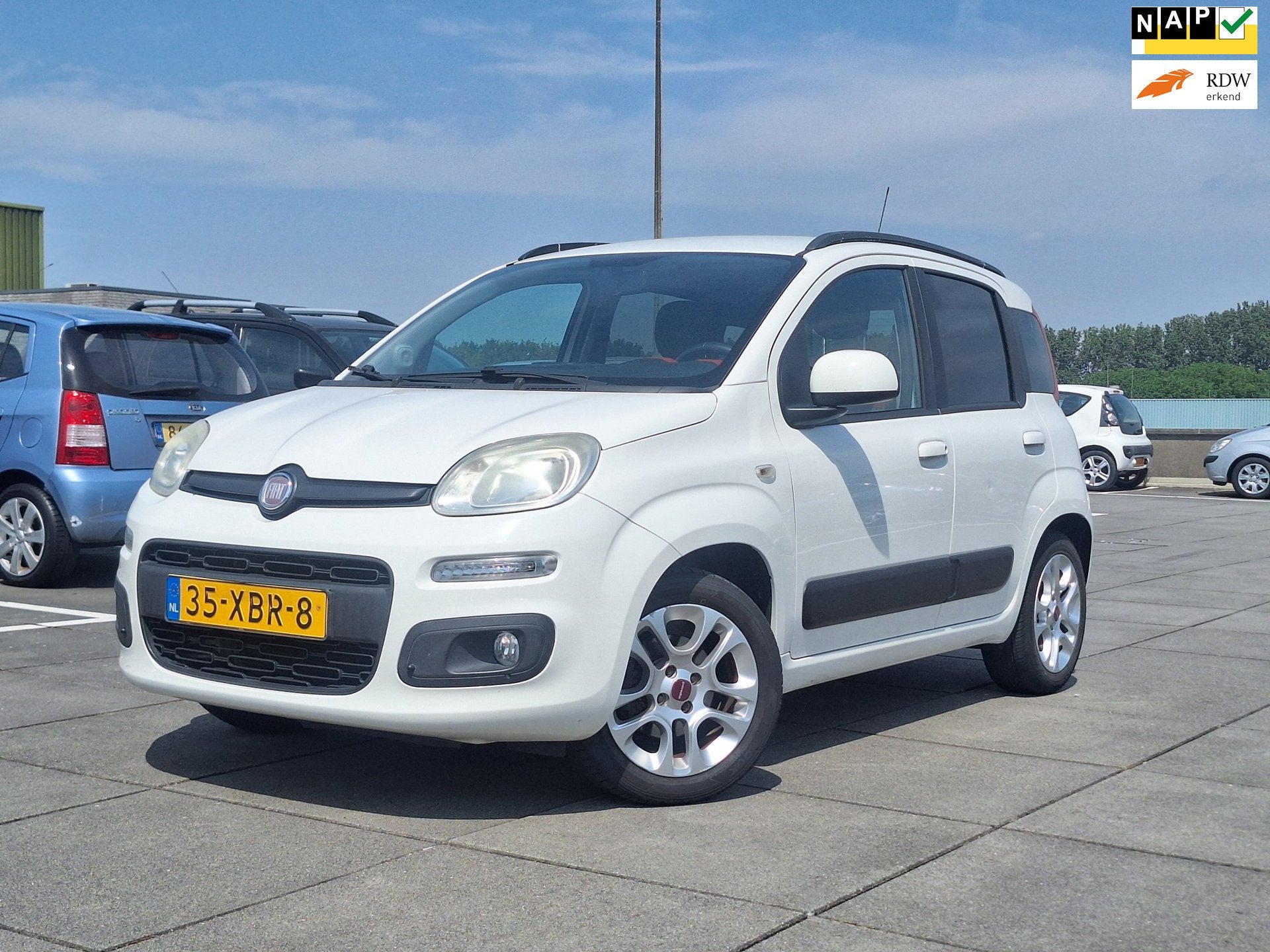 Fiat Panda € 3499,-0.9 TwinAir Lounge Aircondition + Nap p, Auto's, Fiat, Voorwielaandrijving, Euro 5, Panda, Wit