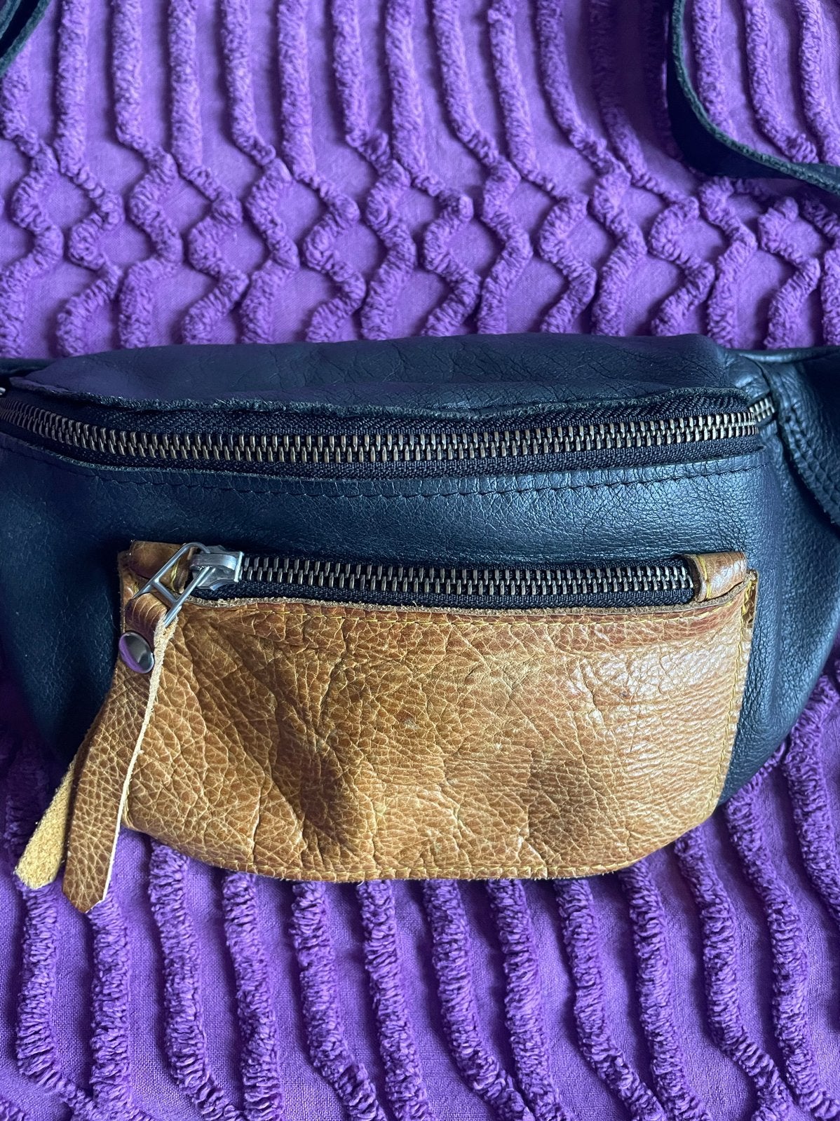 Stijlvolle heuptas/crossbody tas van leer HInke, Sieraden, Tassen en Uiterlijk, Tassen | Damestassen, Ophalen of Verzenden, Gebruikt
