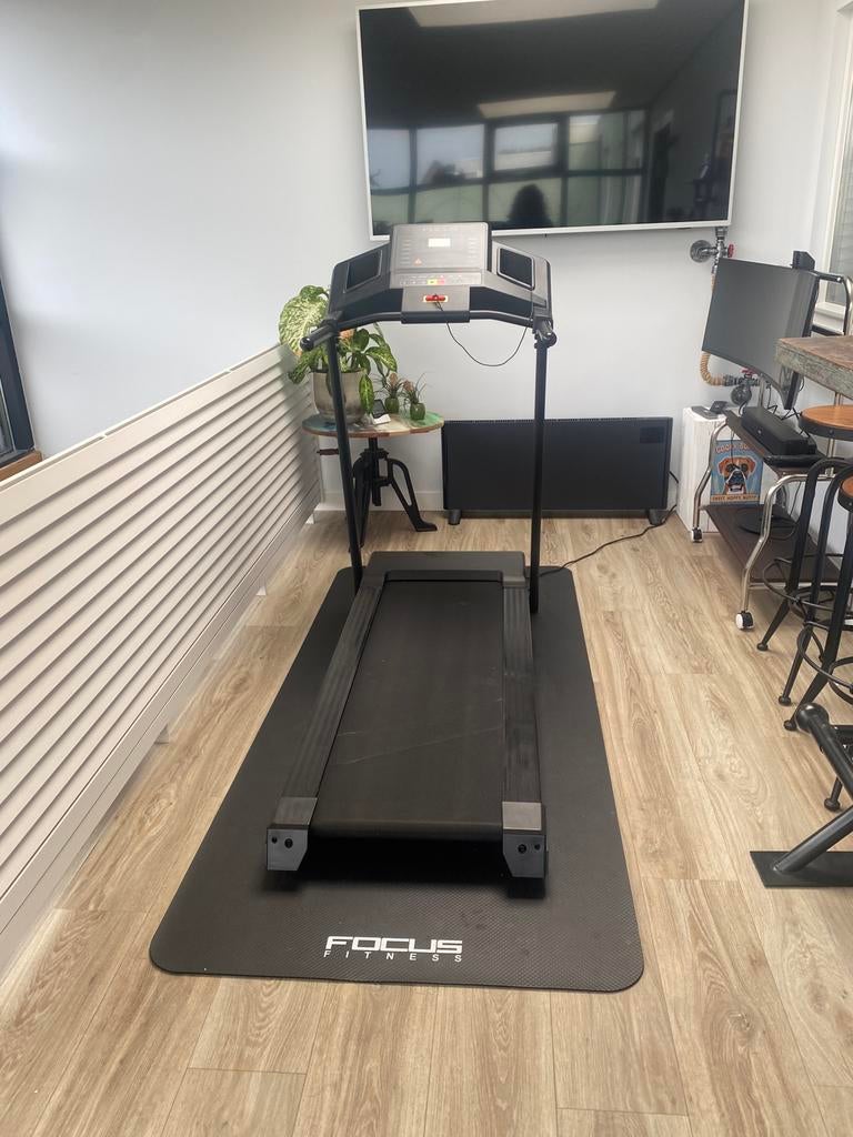 Loopband focus fitness jet 1.4, Sport en Fitness, Fitnessapparatuur, Ophalen, Zo goed als nieuw, Loopband