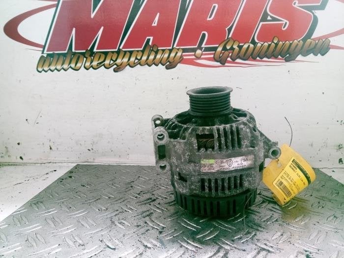Dynamo van een Renault Clio, Gebruikt, -, Renault, -