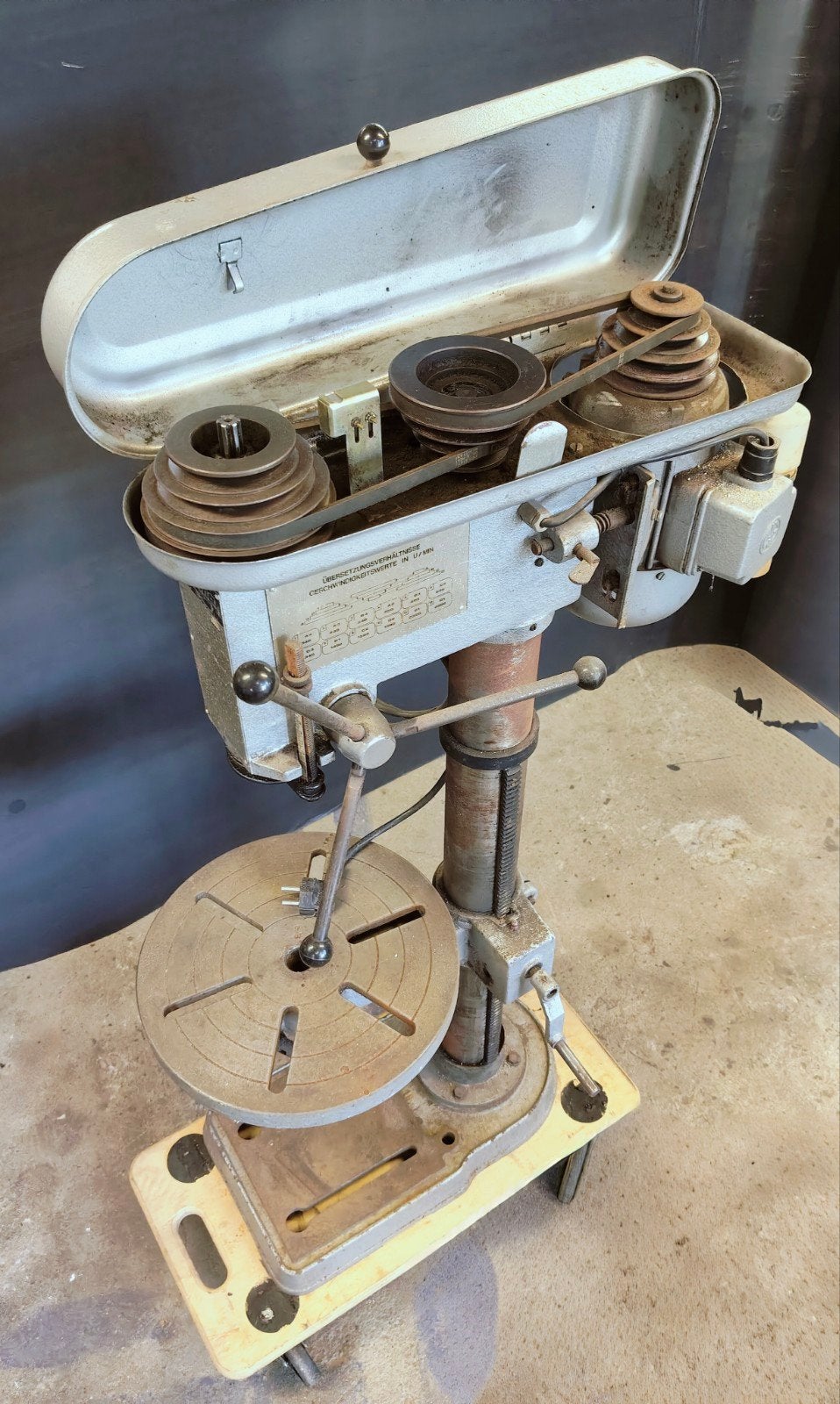 Kolomboormachine Huvema HU16 - Bouwjaar 1991, Doe-het-zelf en Verbouw, Gereedschap | Boormachines, Ophalen, Gebruikt, Minder dan 400 watt