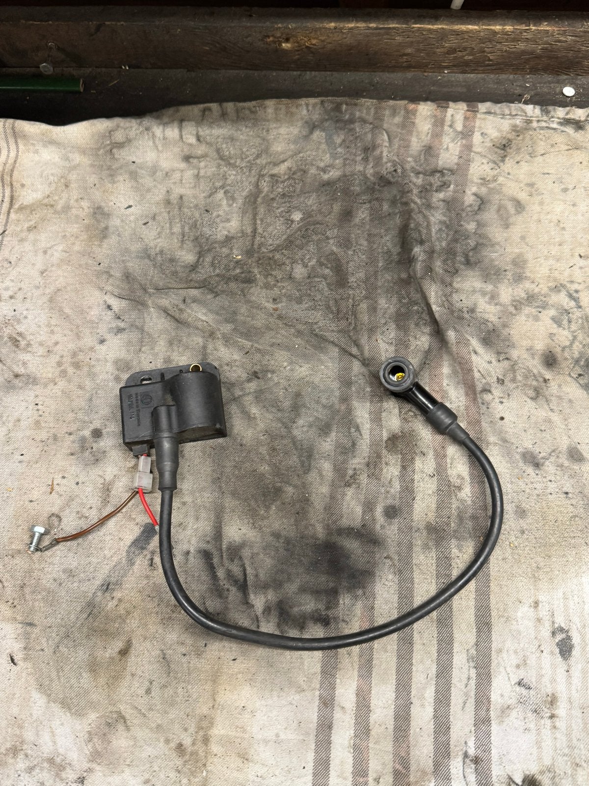 Tomos bobine met bougiekabel en dop, Ophalen, Gebruikt, Overige typen