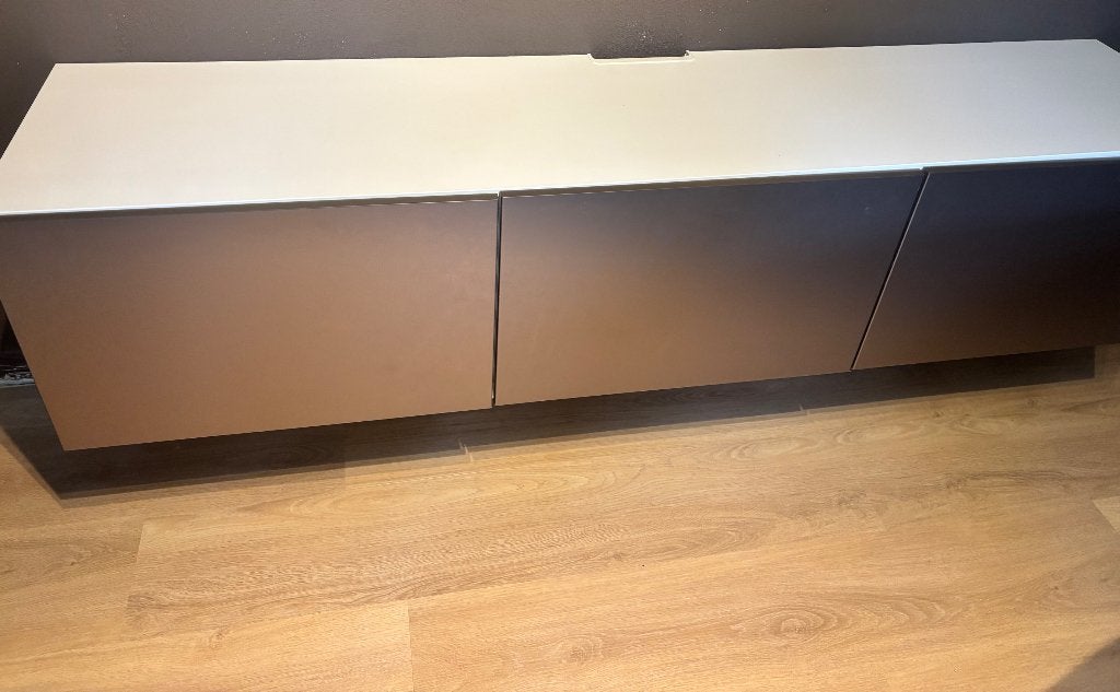 Tv meubel, Ophalen, 150 tot 200 cm, Zo goed als nieuw, Minder dan 100 cm