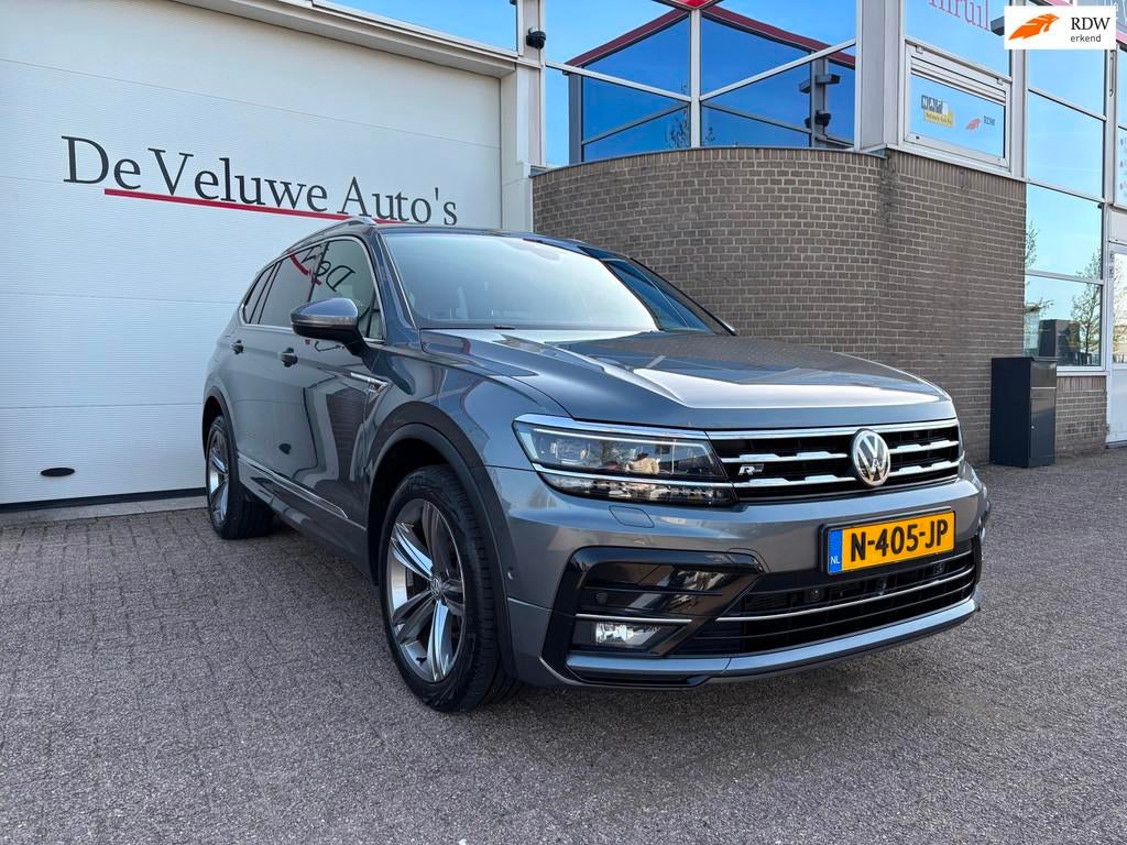 Volkswagen Tiguan Allspace 1.4 TSI Highline Business R-line, Auto's, Volkswagen, 15 km/l, 4 cilinders, 150 pk, 7 stoelen