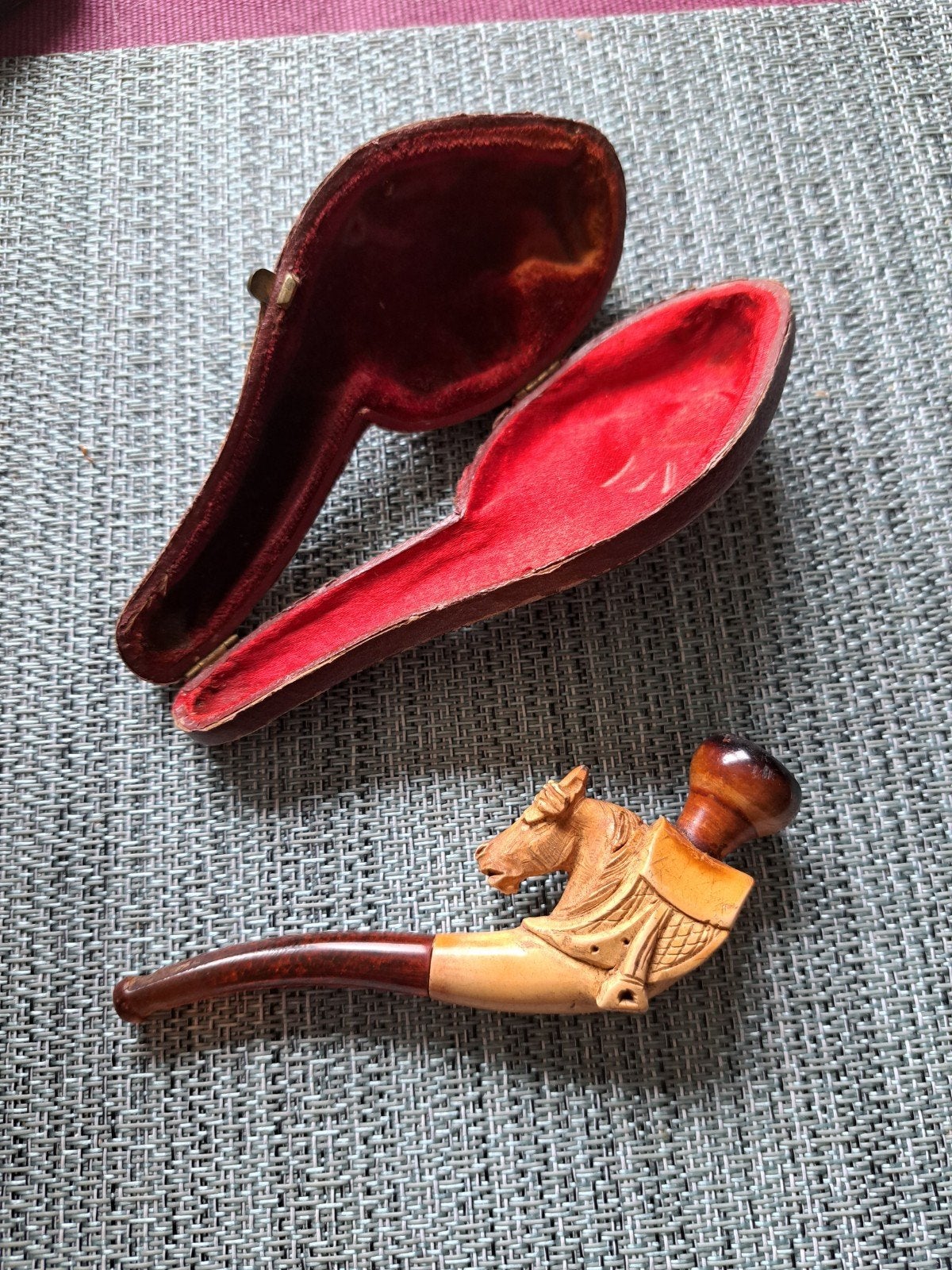 Antieke pijp met paardenhoofd en etui, Ophalen, Gebruikt, (Water)pijp