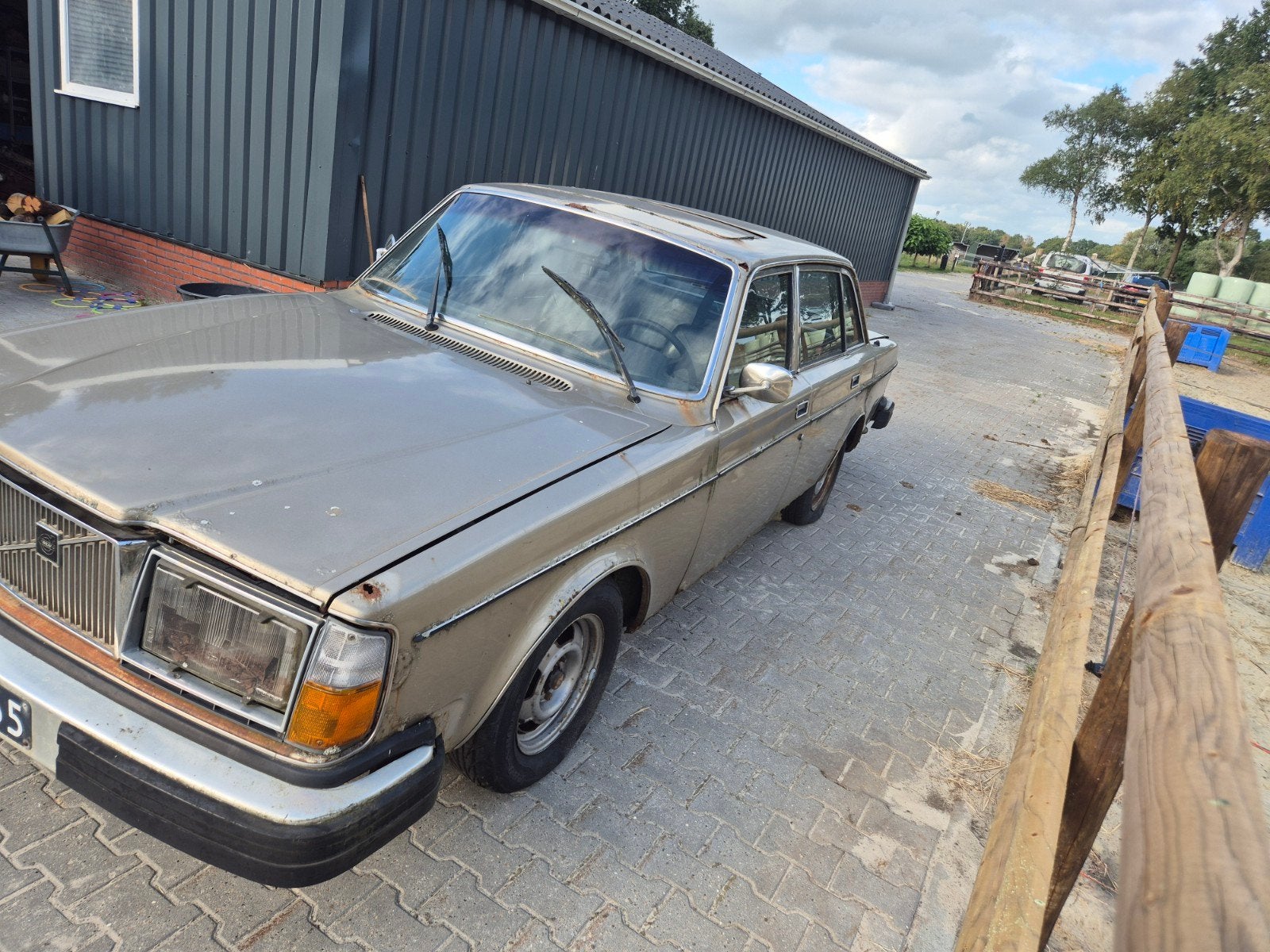 volvo 264/240 in onderdelen tekoop met airco, Auto-onderdelen, Ophalen, Volvo