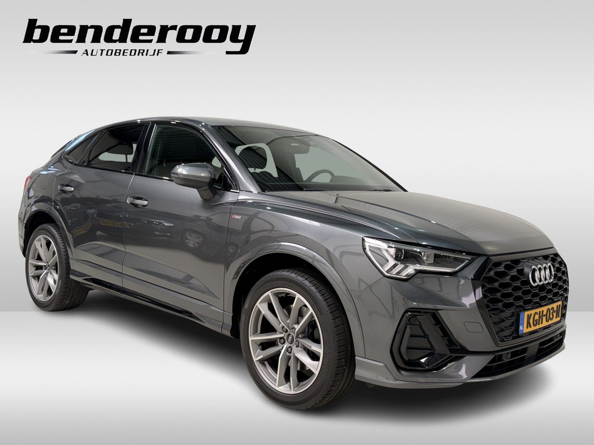Audi Q3 Sportback 45 TFSI e 245pk S Edition | Leder | Camera, Auto's, Gebruikt, Euro 6, Leder, Hybride Elektrisch/Benzine