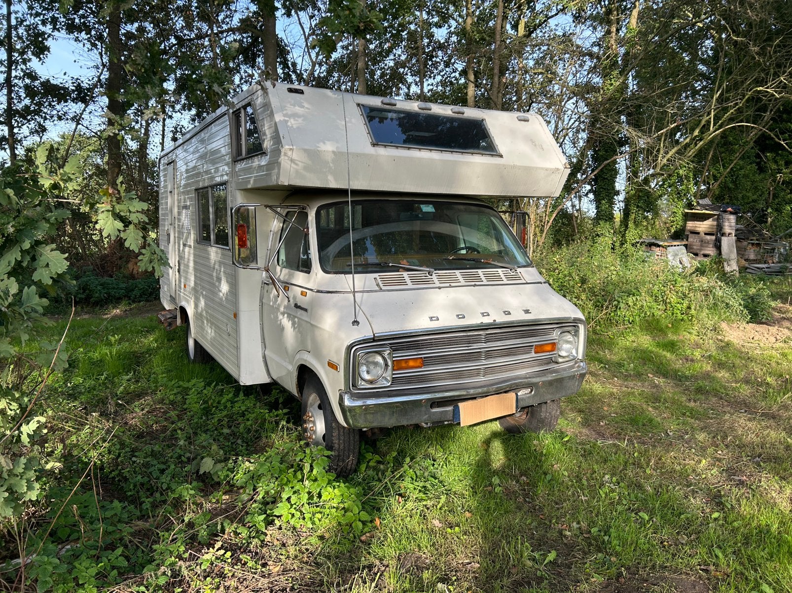 Dodge camper belastingvrij en naar eigen smaak in te richten, Ophalen