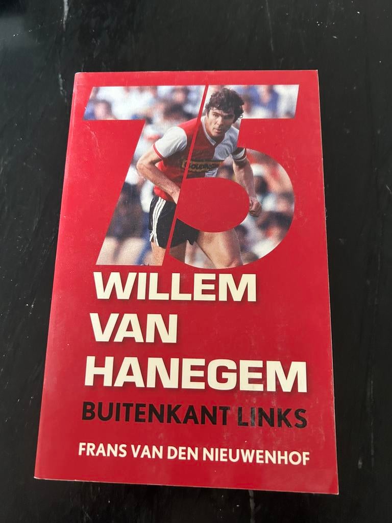 WILLEM VAN HANEGEM BUITENKANS LINKS, Verzamelen, Ophalen of Verzenden, Zo goed als nieuw, Feyenoord, Boek of Tijdschrift