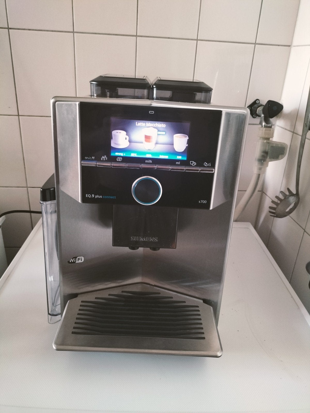 siemens eq9 s700, Witgoed en Apparatuur, Ophalen of Verzenden, Zo goed als nieuw, Koffiemachine
