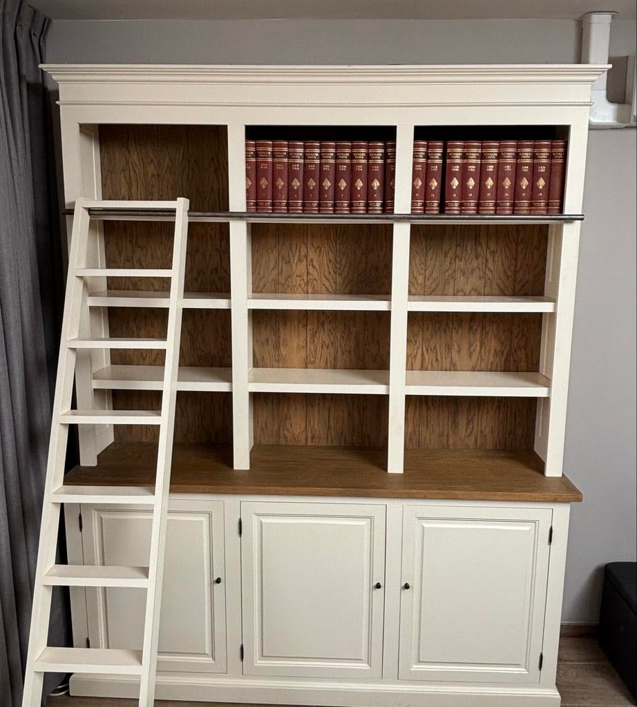 Boeken/buffetkast met ladder en opbergruimte Rofra Home, Huis en Inrichting, Ophalen, Zo goed als nieuw, 200 cm of meer, 25 tot 50 cm