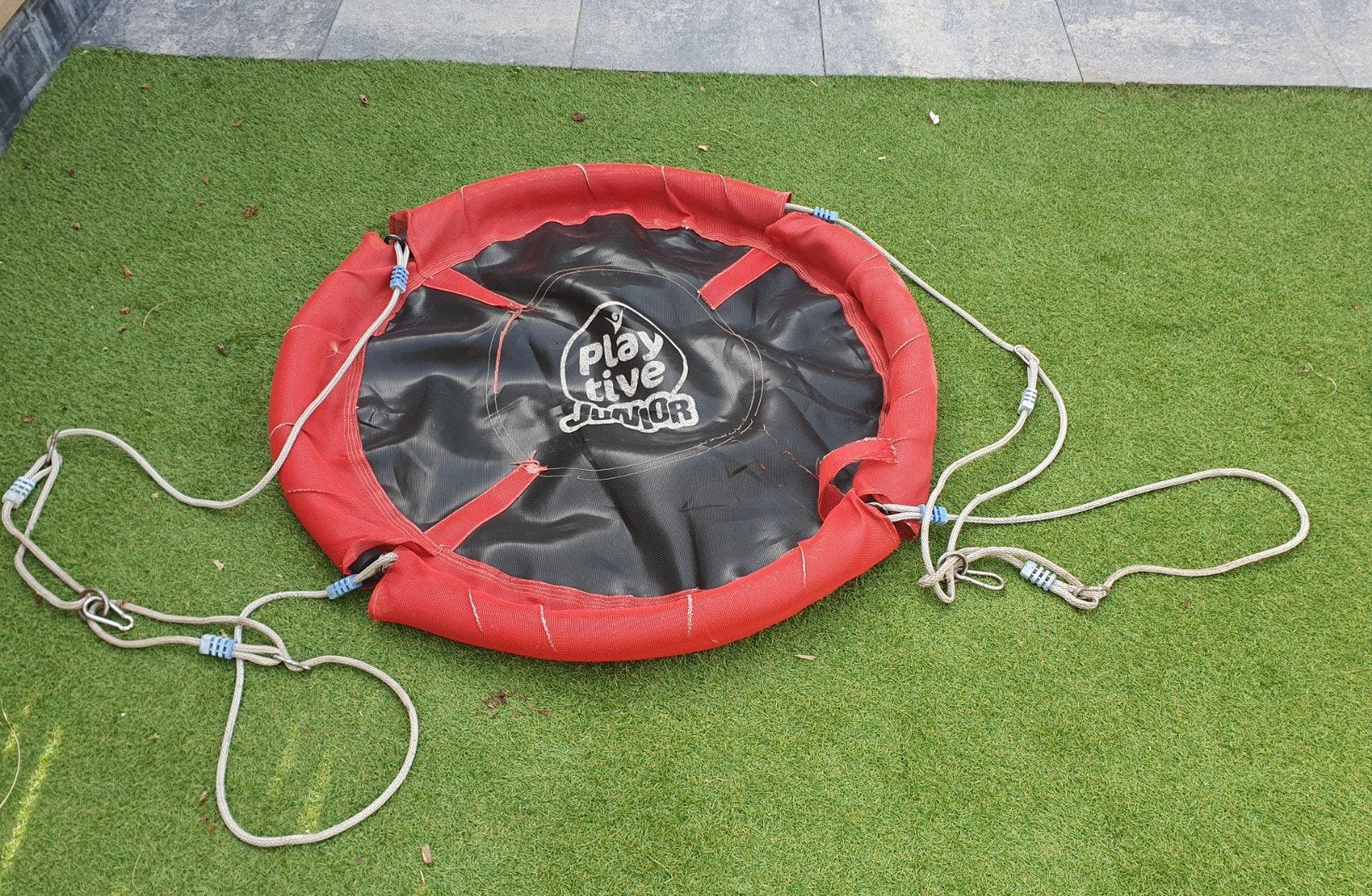 Playtive Junior Schommel - Rond Nestschommel Rood/Zwart, Ophalen, Gebruikt, Schommel