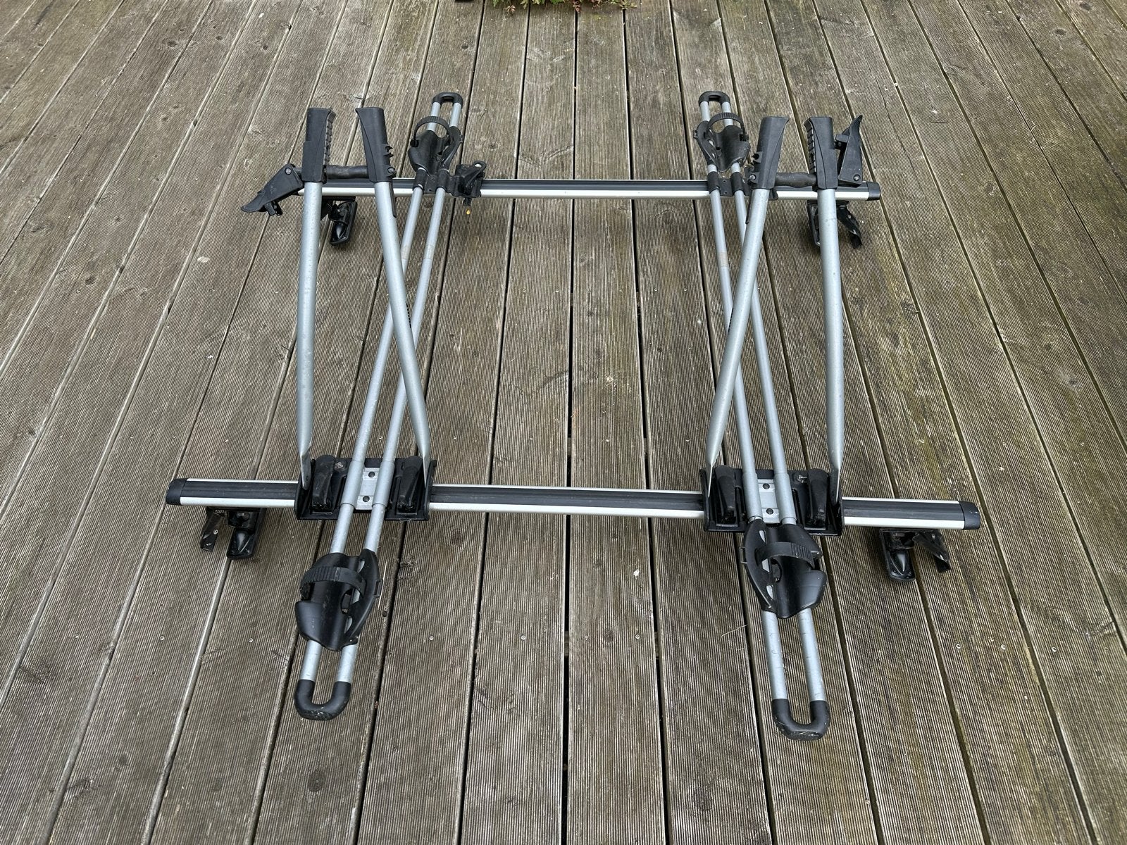 Mont Blanc dakdragers + Thule fietsendragers, Ophalen, 2 fietsen, Gebruikt, Dakdrager