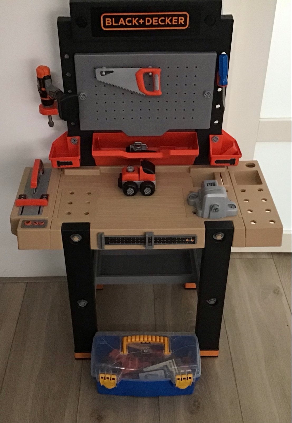 Black+Decker Werkbank met Gereedschap en Accessoires, Ophalen, Gebruikt, Knutselen