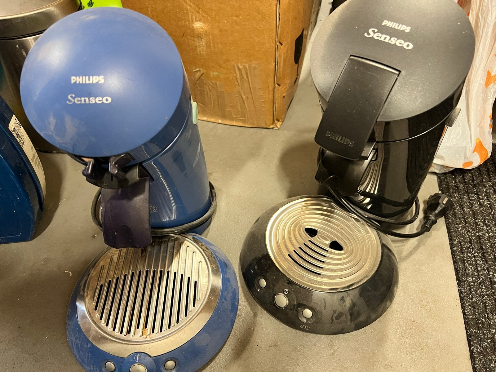 2 Senseo apparaten (blauw en zwart) - defect, Witgoed en Apparatuur, Koffiezetapparaten, Ophalen, Koffiepads en cups, Koffiemachine