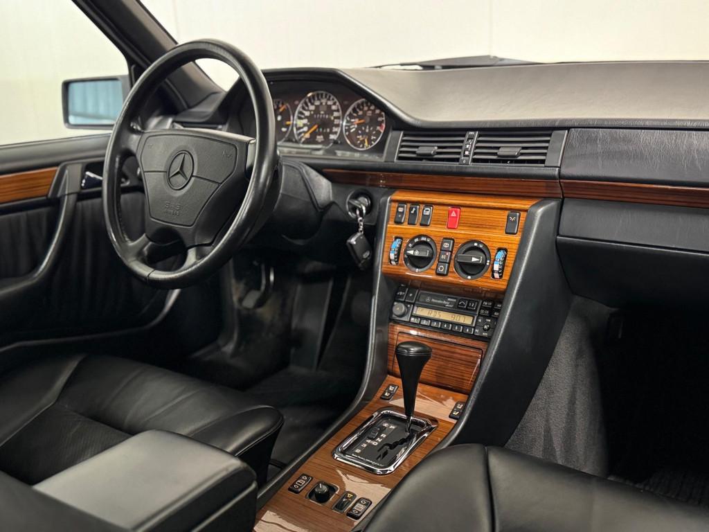 Mercedes-Benz 280 E W124 197PK Sportline AUTOMAAT/AIRCO/DAK/, Automaat, Achterwielaandrijving, Gebruikt, Leder