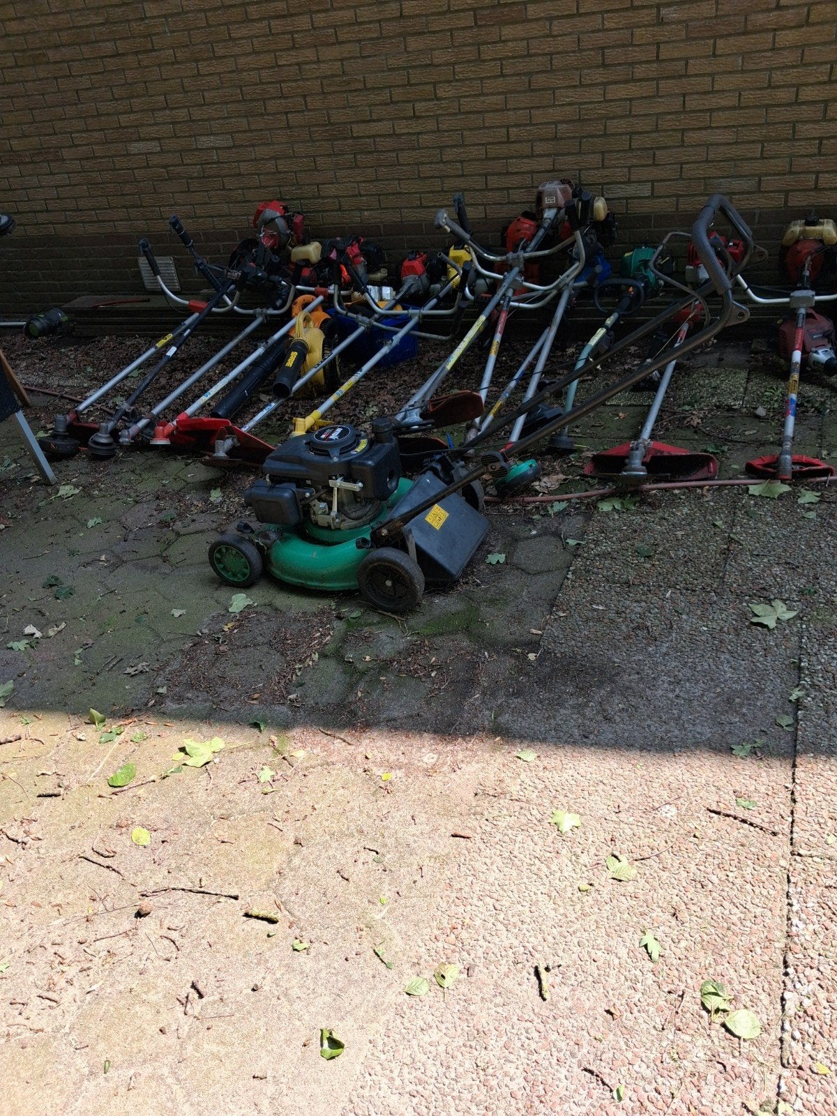 Serie bosmaaier e.d, Ophalen, Cirkelmaaier, Gebruikt, Opvangbak
