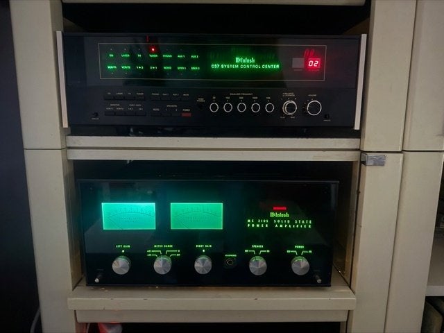 In nieuwstaat zijnde McIntosh C37W Voorversterker!, Zo goed als nieuw, 120 watt of meer, Stereo, Ophalen
