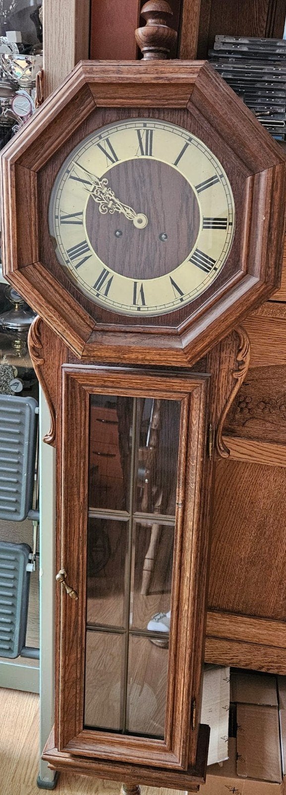 Antieke houten wandklok met Romeinse cijfers, Antiek en Kunst, Ophalen