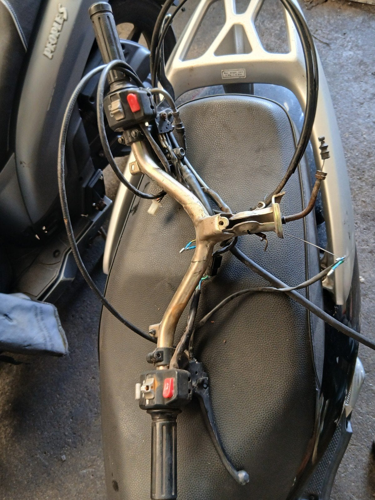 Compleet Peugeot v clic stuur gas + remkabel + schakelaars, Ophalen of Verzenden, Gebruikt, Overige typen, Peugeot