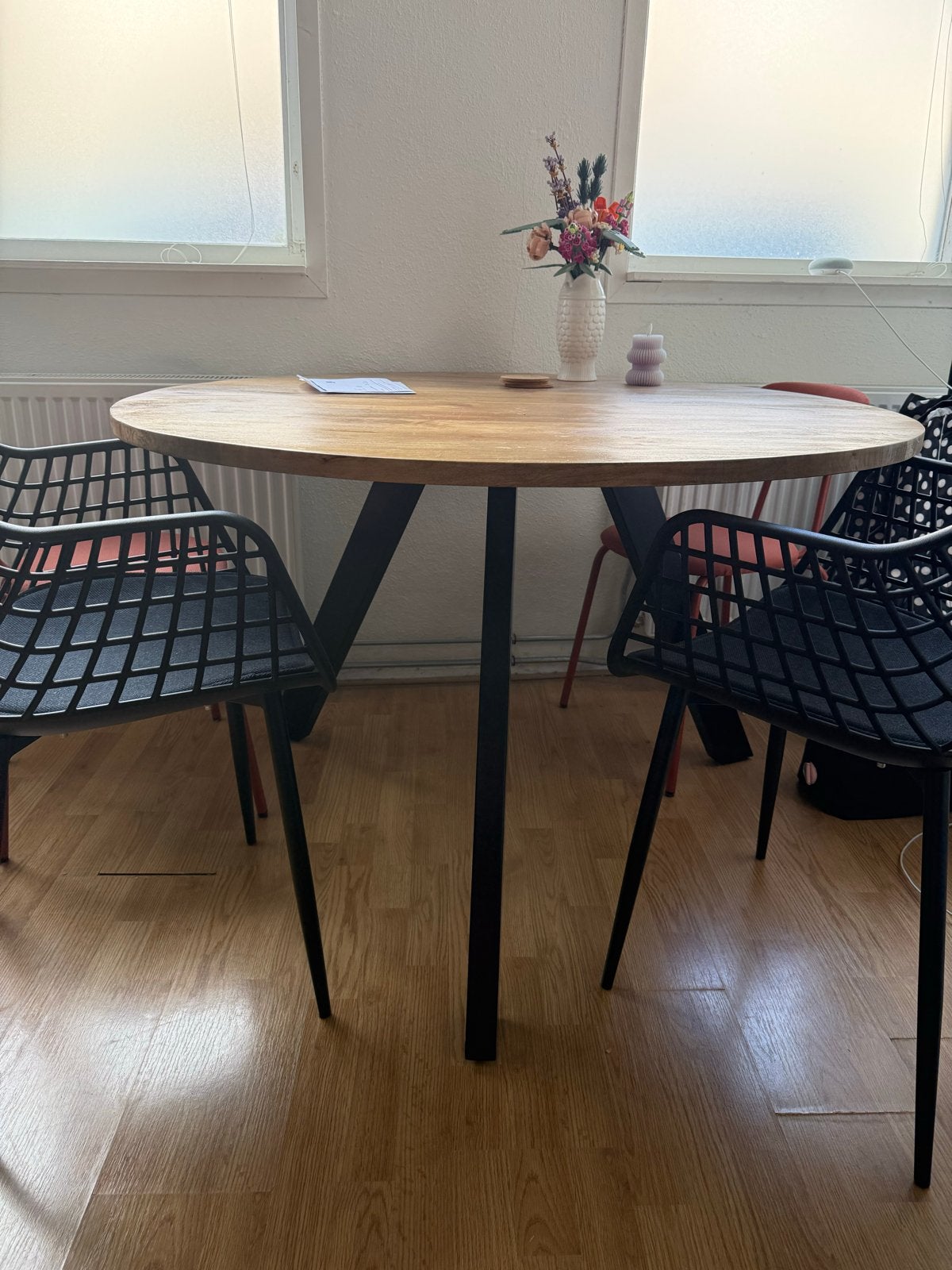 Ronde Kwantum eettafel 120 cm, Huis en Inrichting, Ophalen, Gebruikt, 100 tot 150 cm, Rond