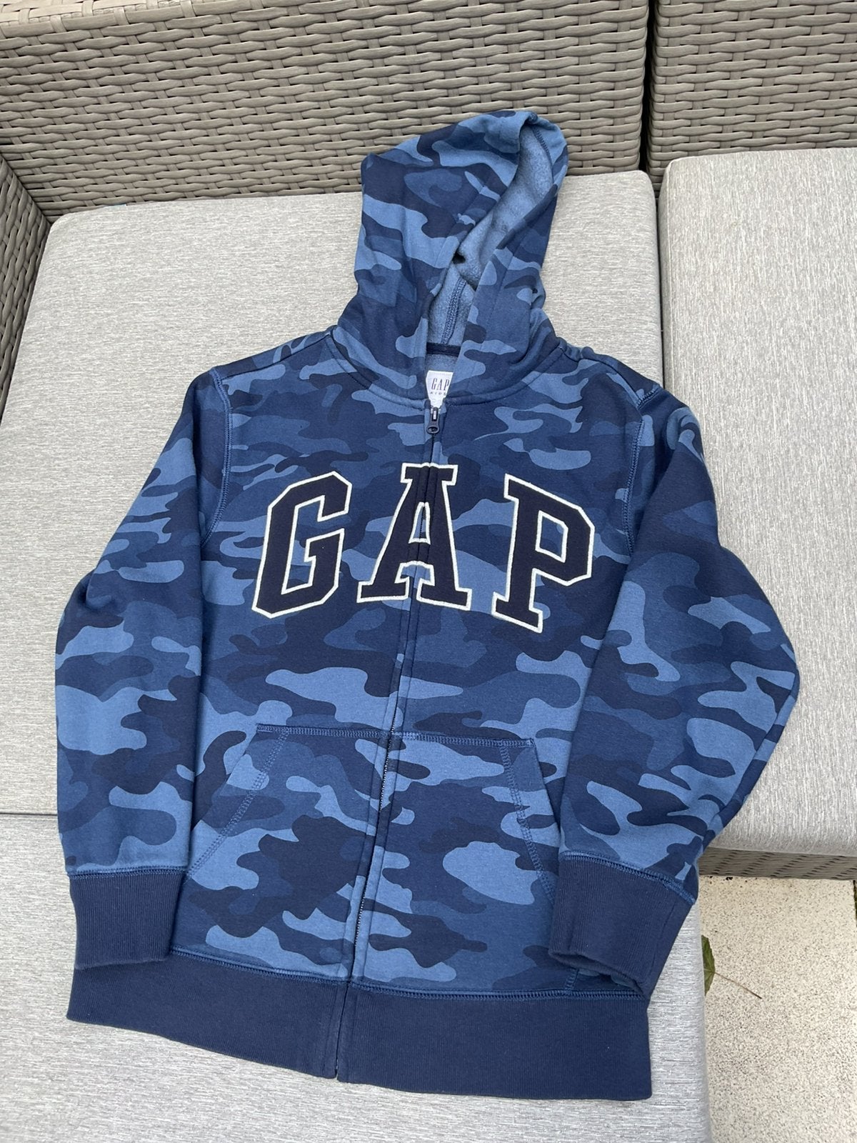 GAP Hoodie maat 170, Ophalen of Verzenden, Zo goed als nieuw, Jongen, Trui of Vest
