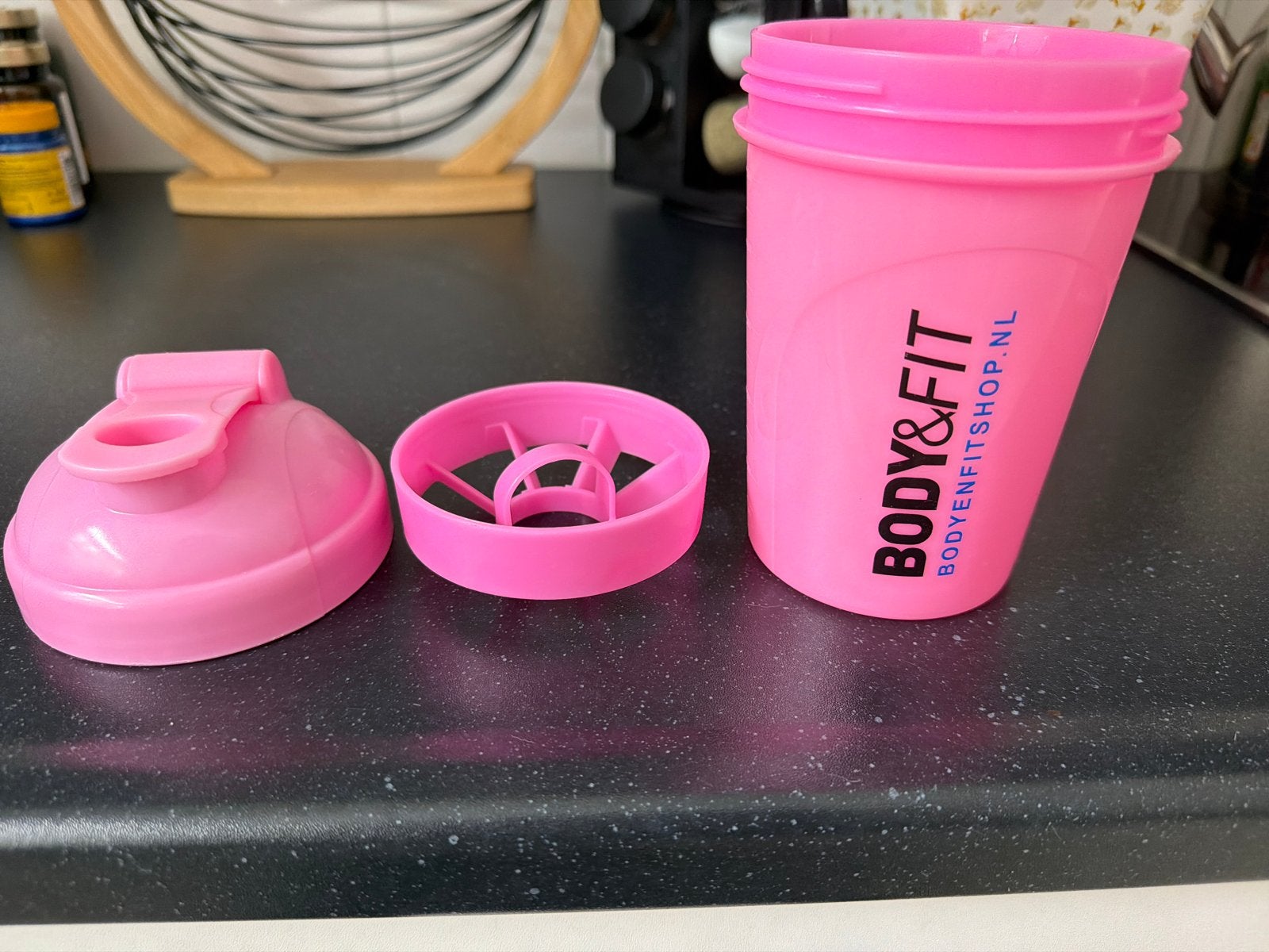 Roze Body & Fit Shaker - Perfect voor jouw shakes!, Sport en Fitness, Ophalen, Zo goed als nieuw, Overige typen