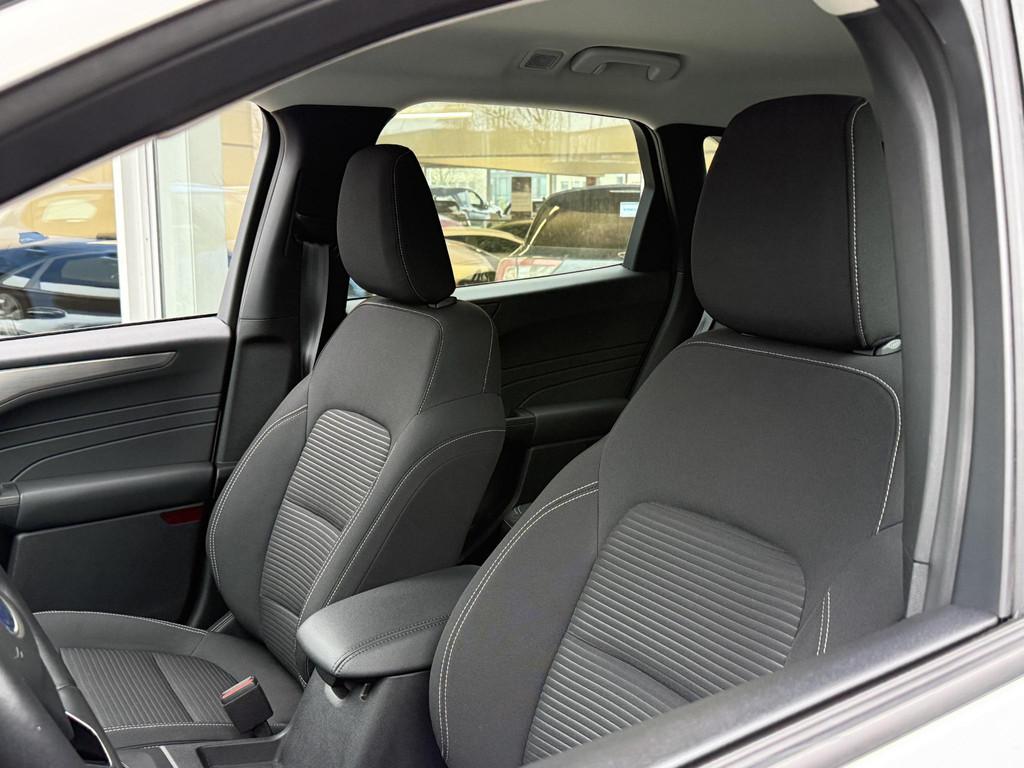 Ford Kuga 2.5 PHEV Titanium, Gebruikt, Euro 6, 4 cilinders, Plug-in hybride