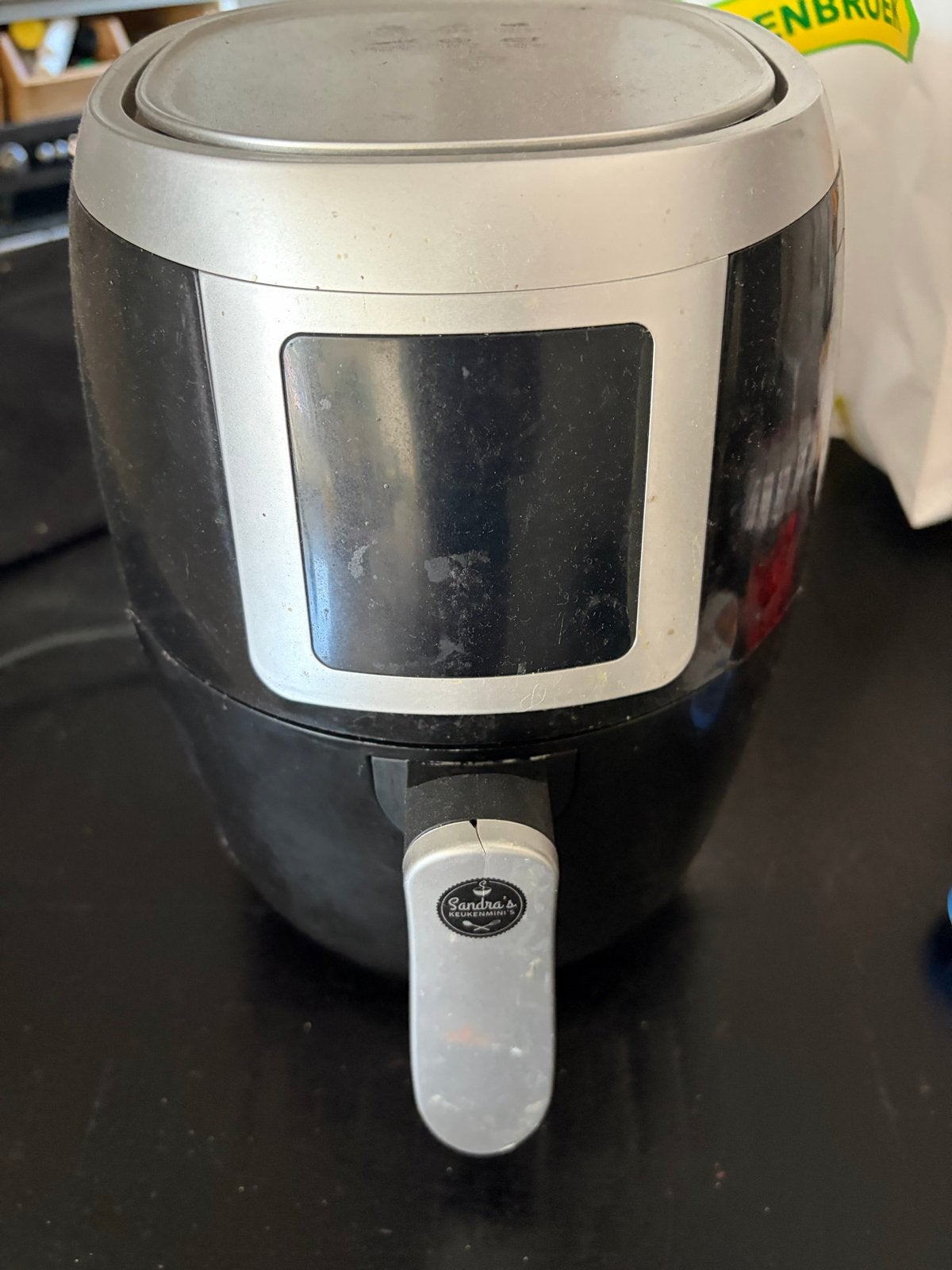Airfryer met klein scheurtje boven handvat, Ophalen, Gebruikt, Airfryer, Minder dan 750 gram