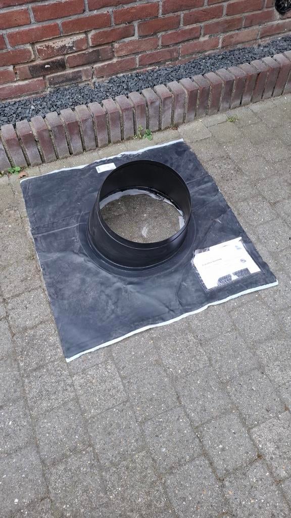 Schiedel dakdoorvoer 180 200mm, Ophalen, Nieuw, Zwart, Kunststof