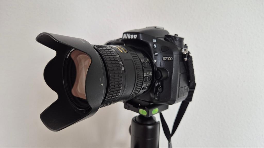 Nikon D7100 met 16-85 3,5-5,6 G ED objectief, Audio, Tv en Foto, Fotocamera's Digitaal, Ophalen, Zo goed als nieuw, Nikon
