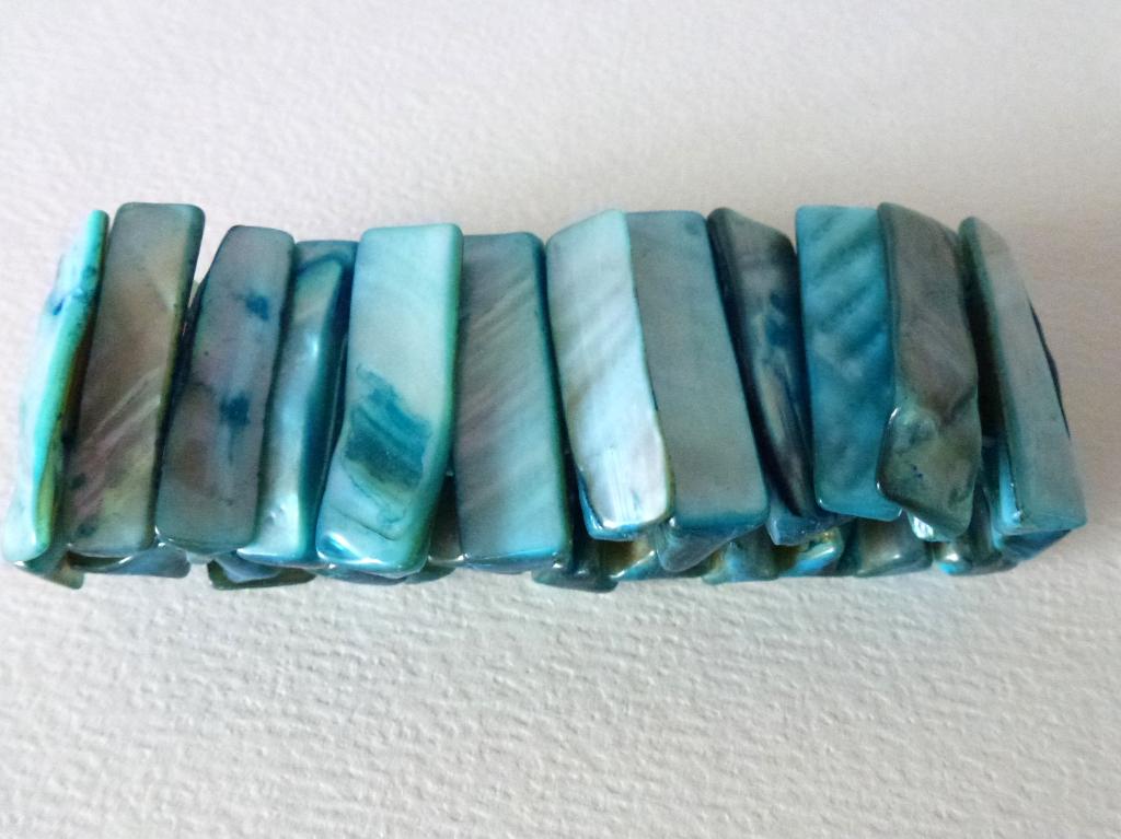 Mooie armband abalone / parelmoer in turquoise, Ophalen of Verzenden, Zo goed als nieuw, Overige kleuren, Overige materialen