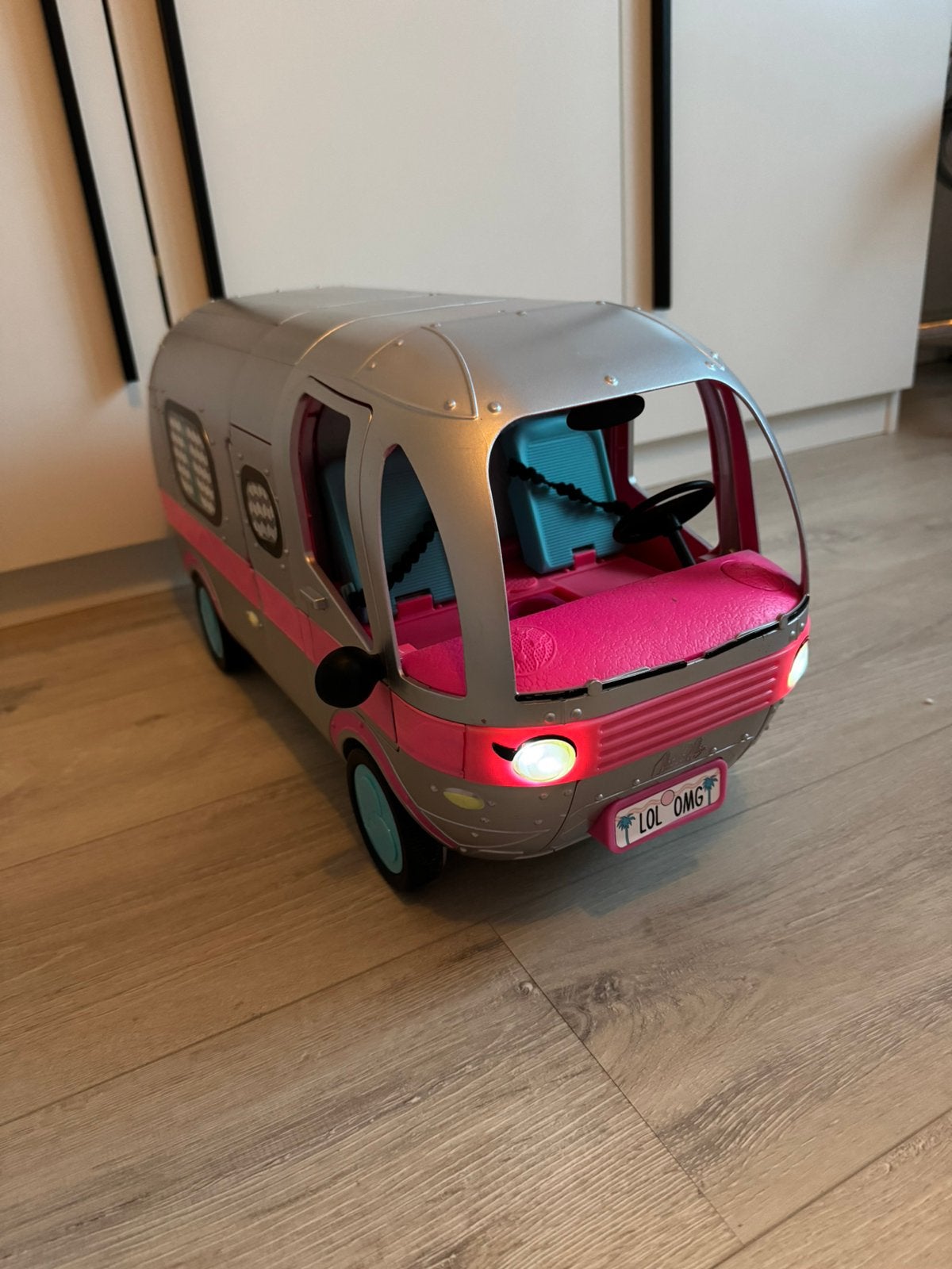 LOL OMG camper, Ophalen, Zo goed als nieuw, Toebehoren