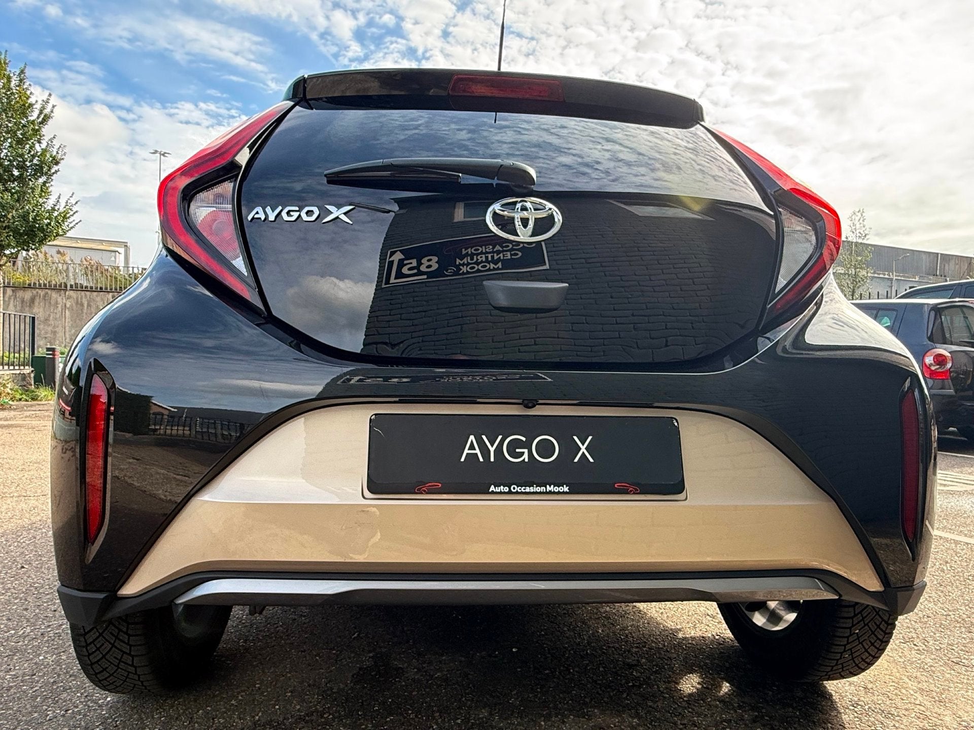 Foto 11 van Toyota Aygo X 1.0 VVT-i MT Pulse stoelverwarming,camera,line