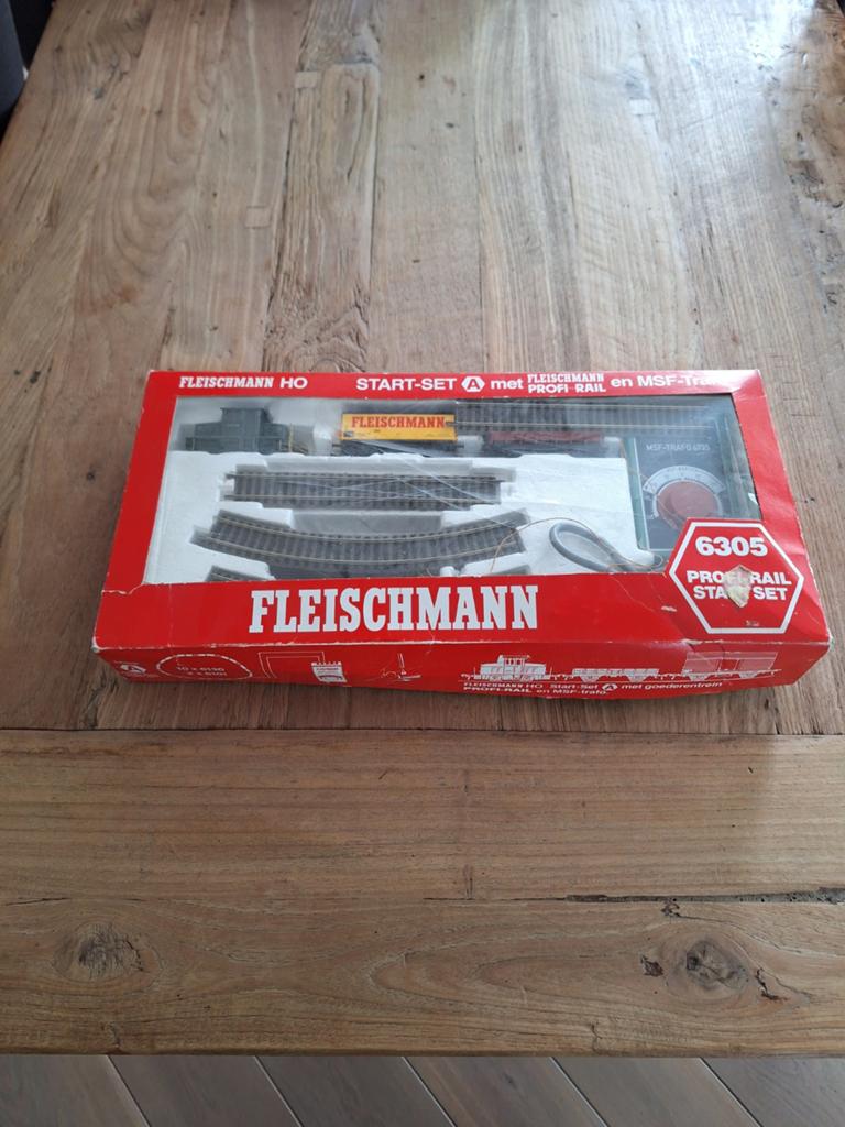 Fleischmann HO Startset 6305 met Profi Rail, Gelijkstroom, Fleischmann, Ophalen of Verzenden, Analoog