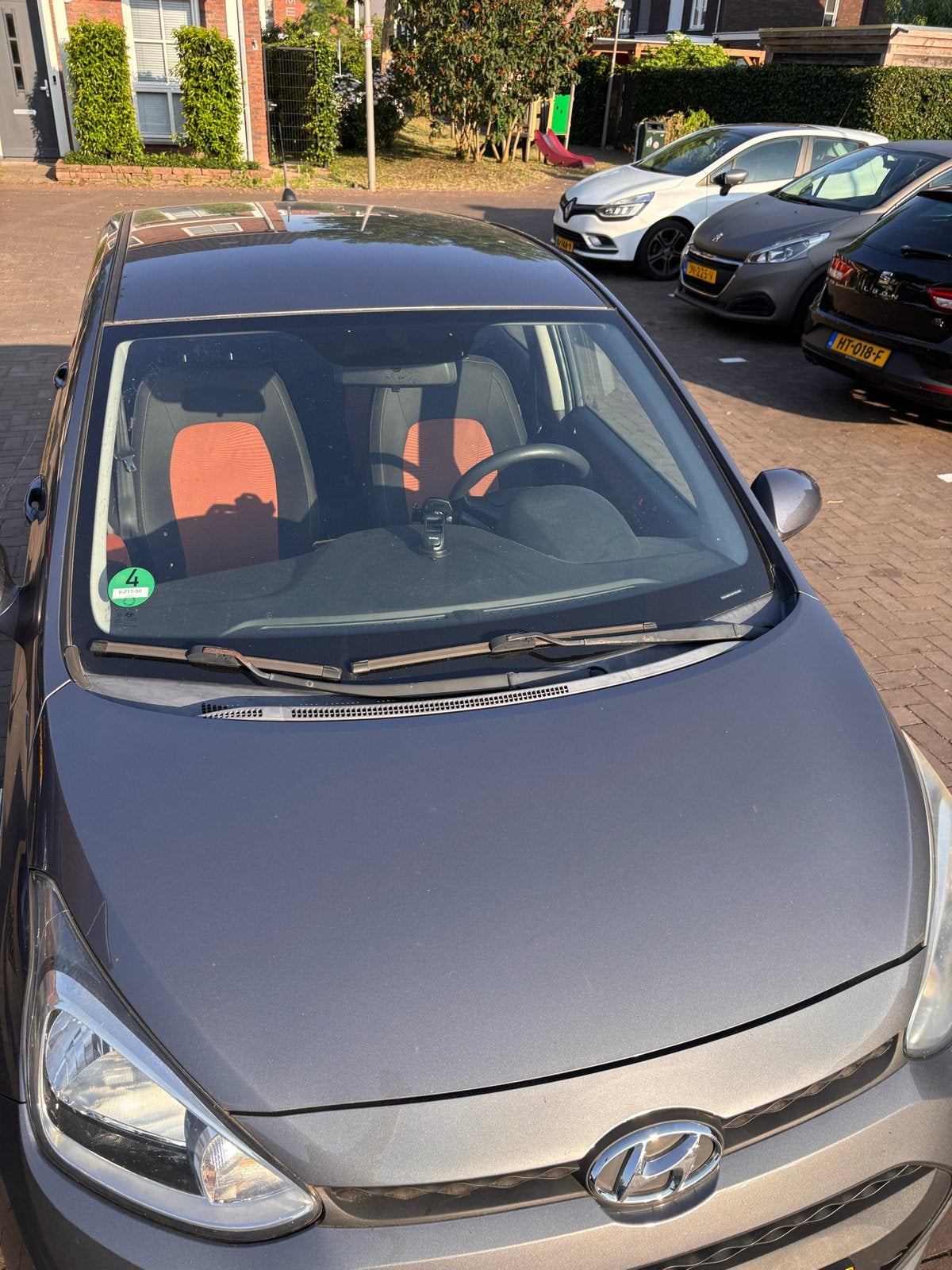 Hyundai i10 1.0 5DR 2015 Grijs, Auto's, Stof, 31 €/maand, 4 cilinders, 4 stoelen