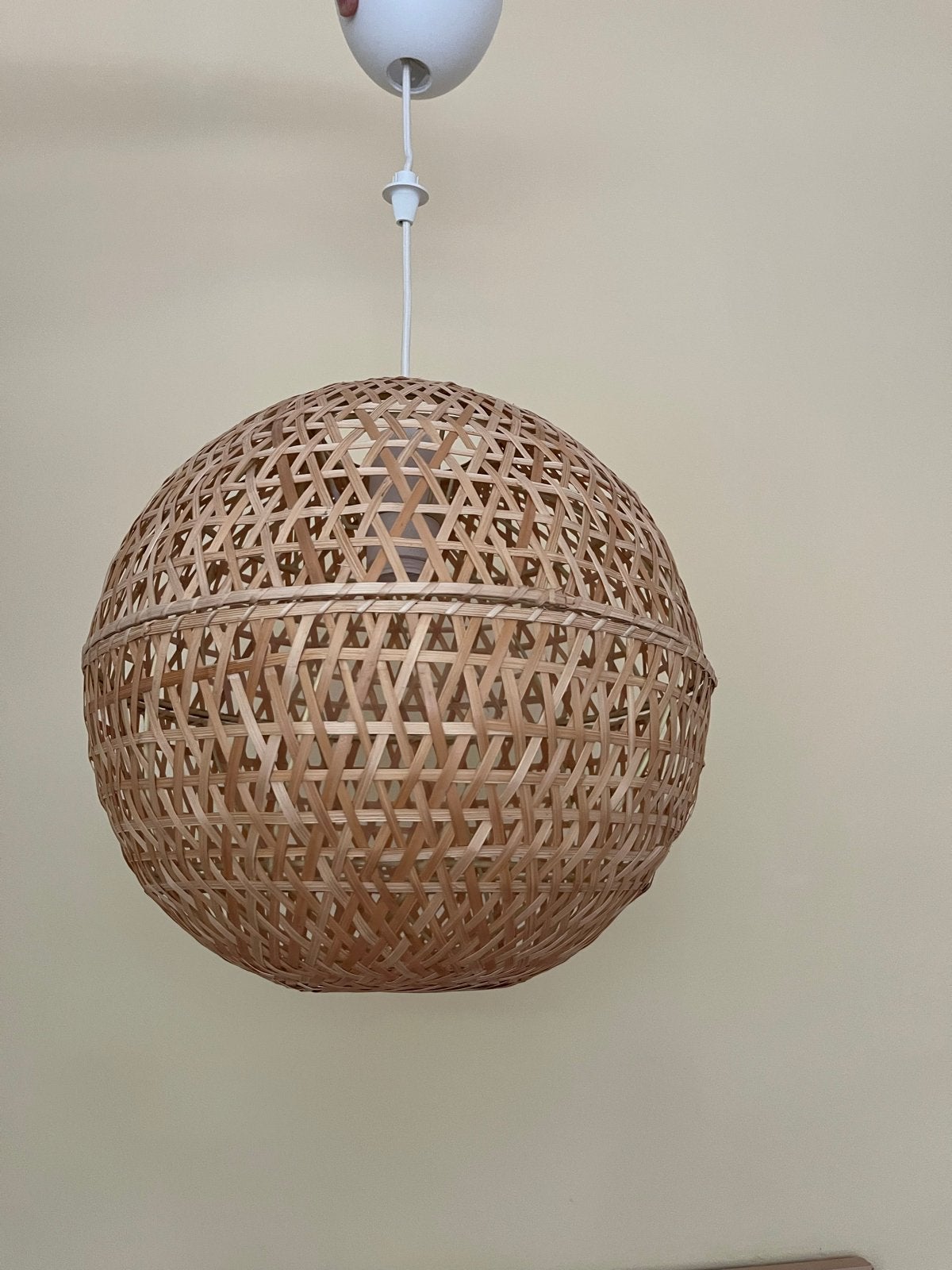 IKEA vintage rotan (rieten) hanglamp, Huis en Inrichting, Lampen | Hanglampen, Ophalen, Gebruikt, Natuurlijk materiaal, E27 (groot)